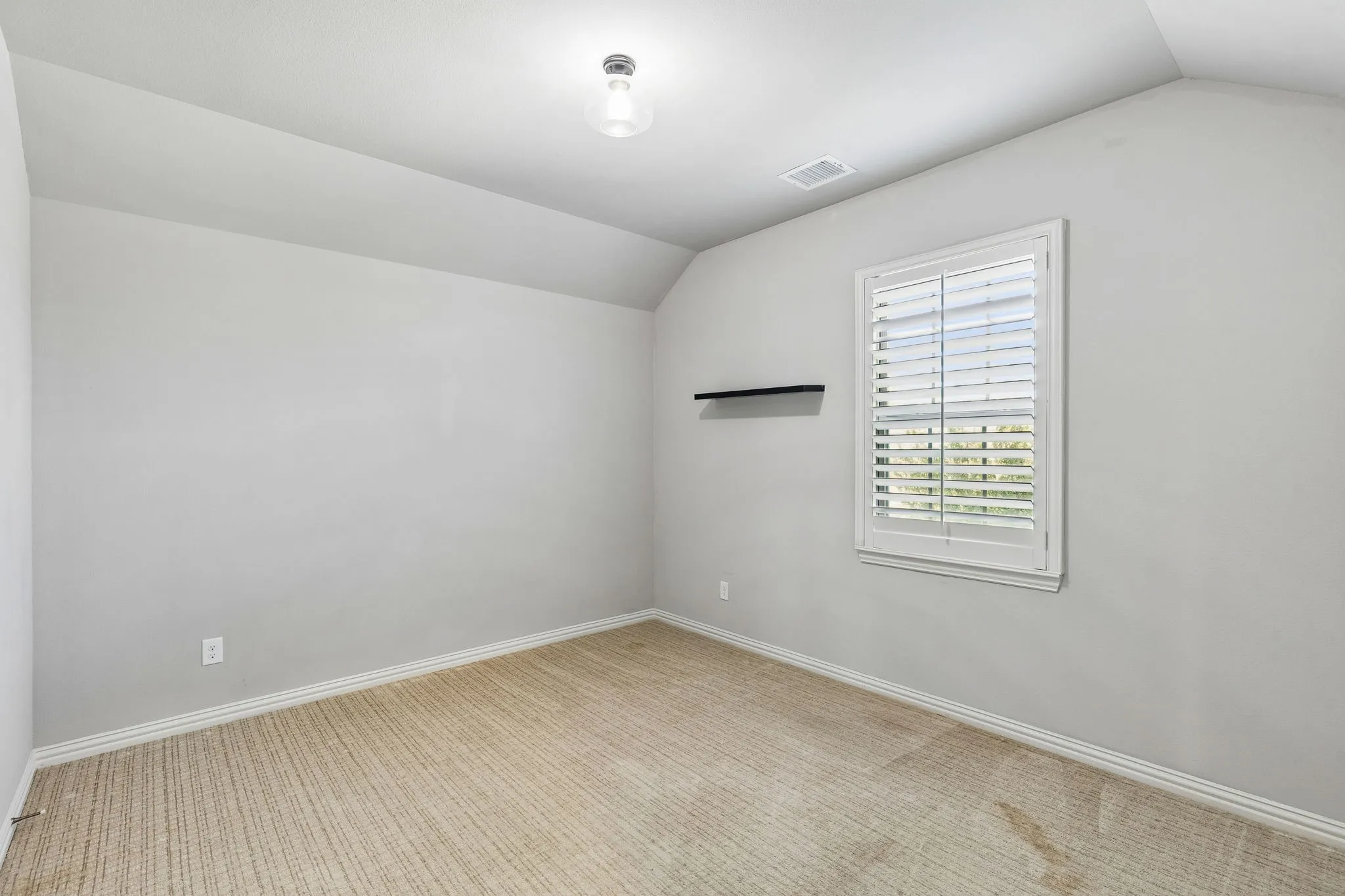 Single Family Residence For Sale in Collin County , 618 Cano Street, Allen, Texas 75002, 4 Bedroom, 4 Bathroom, 2 Garage spaces, 3,369 Sqft, built in 2015, mls#21409773, Real Estate Agent in Allen, Homes For Sale in Collin county, Homes For Sale in Allen, Realtor in Allen Texas, Real Estate Brokerage Independent Realty Texas, Luminita Cordes Realtor