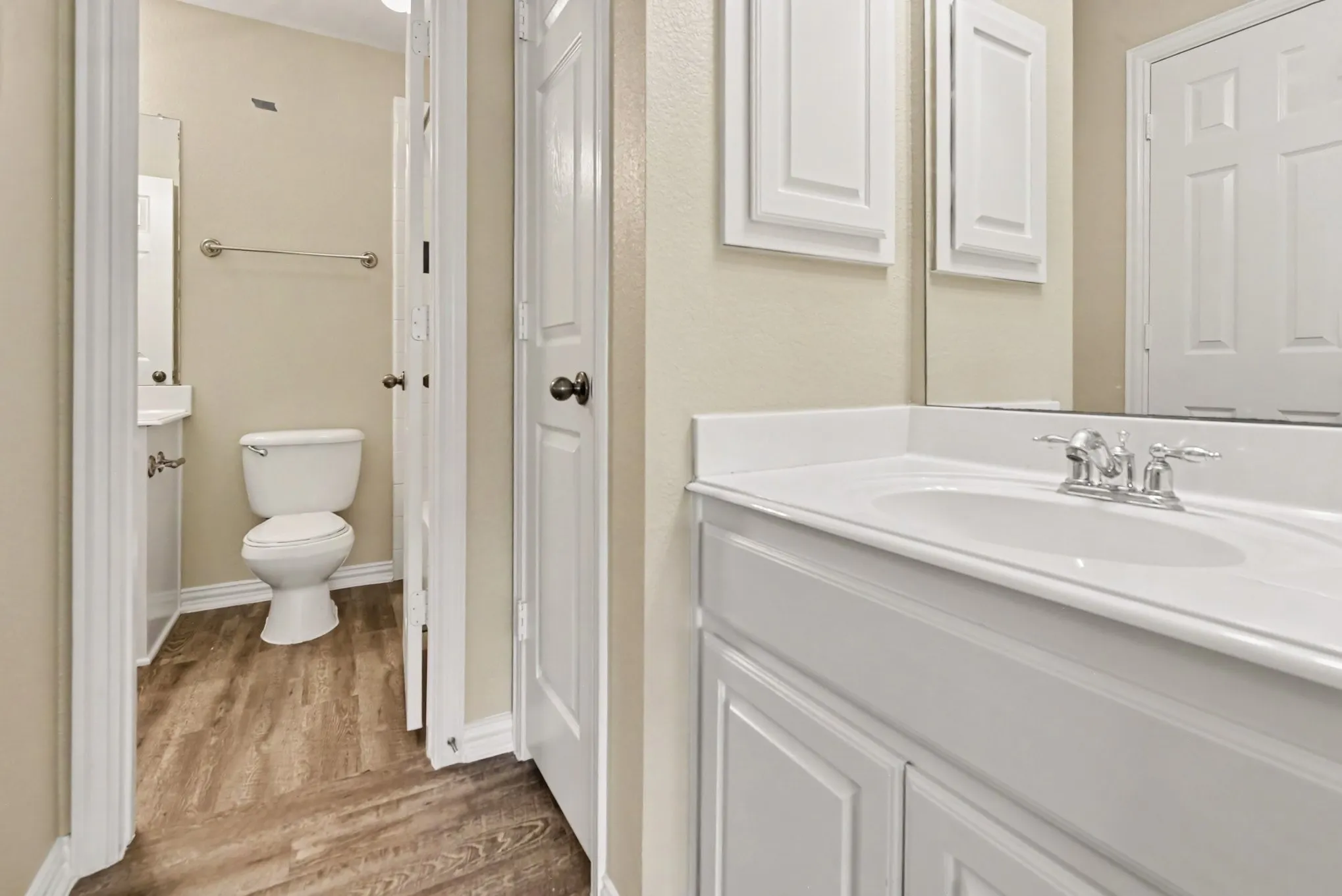 Single Family Residence For Sale in Collin County , 730 Pheasant Run Drive, Murphy, Texas 75094, 5 Bedroom, 4 Bathroom, 3 Garage spaces, 4,140 Sqft, built in 2004, mls#21410686, Real Estate Agent in Murphy, Homes For Sale in Collin county, Homes For Sale in Murphy, Realtor in Murphy Texas, Real Estate Brokerage Independent Realty Texas, Luminita Cordes Realtor