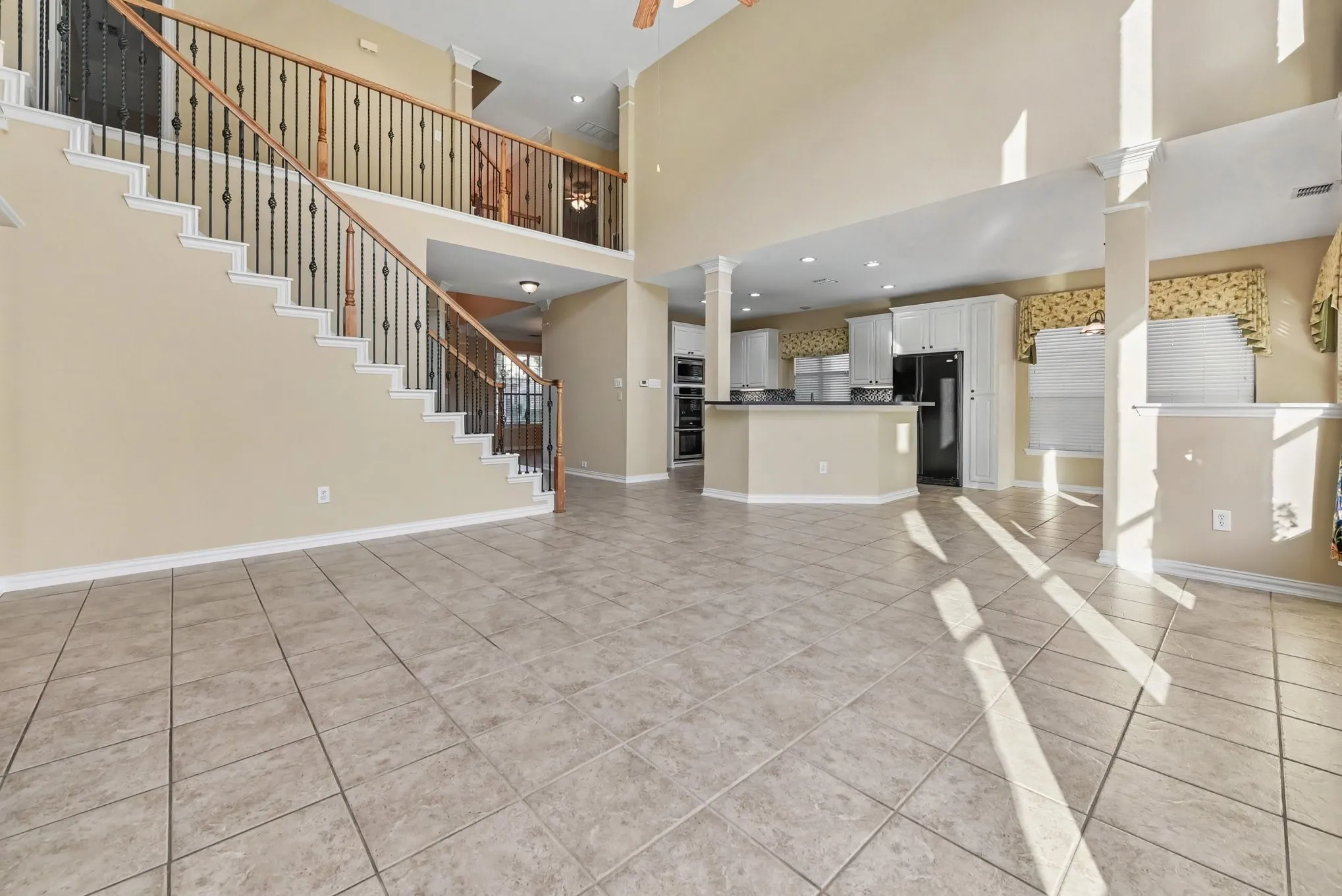 Single Family Residence For Sale in Collin County , 730 Pheasant Run Drive, Murphy, Texas 75094, 5 Bedroom, 4 Bathroom, 3 Garage spaces, 4,140 Sqft, built in 2004, mls#21410686, Real Estate Agent in Murphy, Homes For Sale in Collin county, Homes For Sale in Murphy, Realtor in Murphy Texas, Real Estate Brokerage Independent Realty Texas, Luminita Cordes Realtor