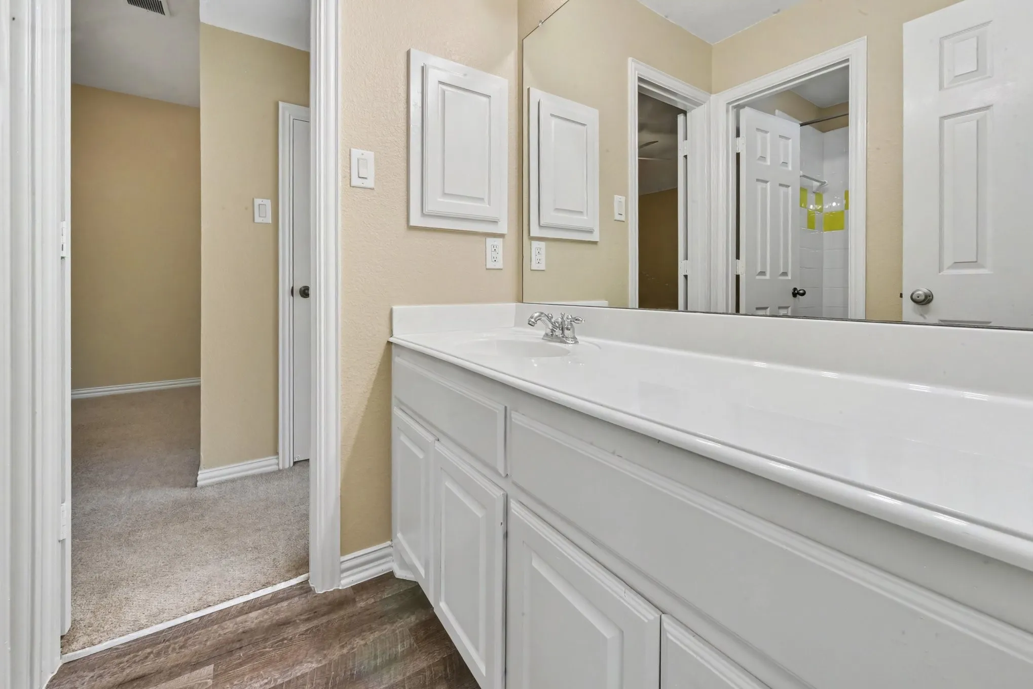 Single Family Residence For Sale in Collin County , 730 Pheasant Run Drive, Murphy, Texas 75094, 5 Bedroom, 4 Bathroom, 3 Garage spaces, 4,140 Sqft, built in 2004, mls#21410686, Real Estate Agent in Murphy, Homes For Sale in Collin county, Homes For Sale in Murphy, Realtor in Murphy Texas, Real Estate Brokerage Independent Realty Texas, Luminita Cordes Realtor