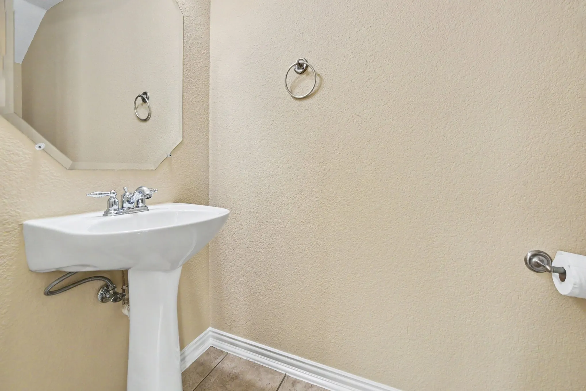 Single Family Residence For Sale in Collin County , 730 Pheasant Run Drive, Murphy, Texas 75094, 5 Bedroom, 4 Bathroom, 3 Garage spaces, 4,140 Sqft, built in 2004, mls#21410686, Real Estate Agent in Murphy, Homes For Sale in Collin county, Homes For Sale in Murphy, Realtor in Murphy Texas, Real Estate Brokerage Independent Realty Texas, Luminita Cordes Realtor