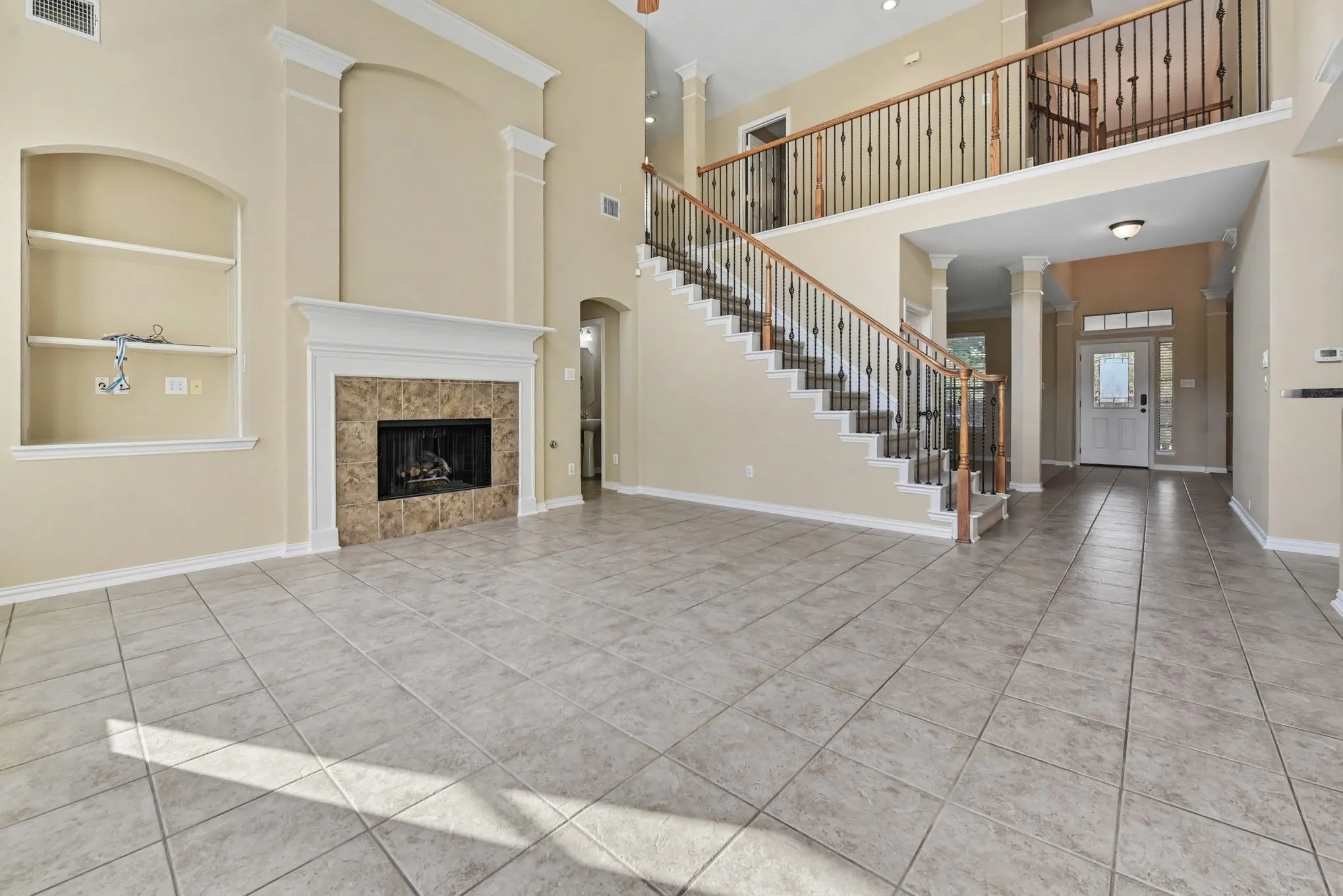 Single Family Residence For Sale in Collin County , 730 Pheasant Run Drive, Murphy, Texas 75094, 5 Bedroom, 4 Bathroom, 3 Garage spaces, 4,140 Sqft, built in 2004, mls#21410686, Real Estate Agent in Murphy, Homes For Sale in Collin county, Homes For Sale in Murphy, Realtor in Murphy Texas, Real Estate Brokerage Independent Realty Texas, Luminita Cordes Realtor