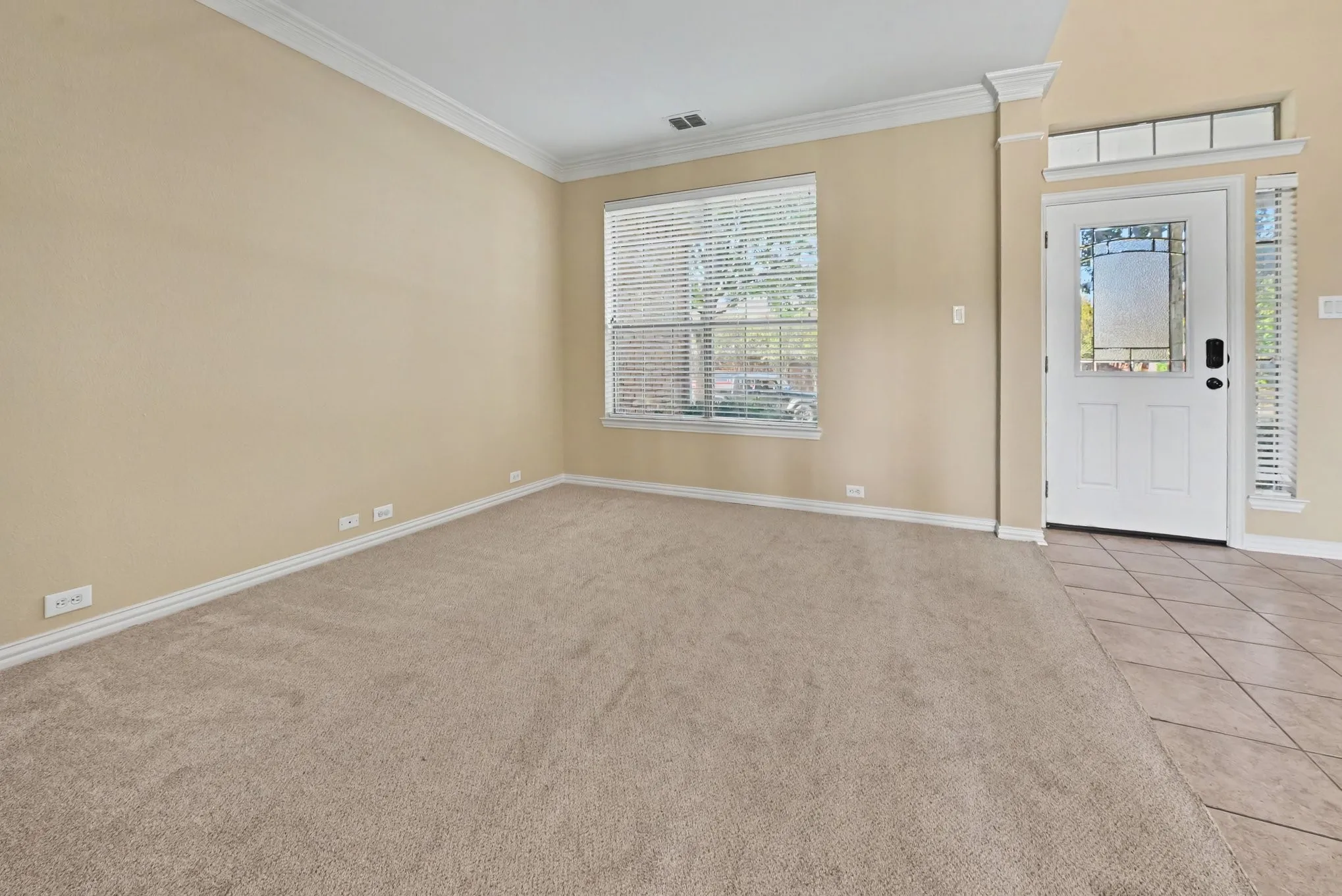 Single Family Residence For Sale in Collin County , 730 Pheasant Run Drive, Murphy, Texas 75094, 5 Bedroom, 4 Bathroom, 3 Garage spaces, 4,140 Sqft, built in 2004, mls#21410686, Real Estate Agent in Murphy, Homes For Sale in Collin county, Homes For Sale in Murphy, Realtor in Murphy Texas, Real Estate Brokerage Independent Realty Texas, Luminita Cordes Realtor
