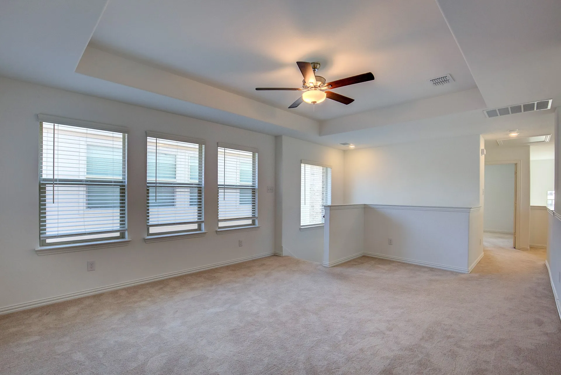 Single Family Residence For Rent in Tarrant County , 10013 Elkhorn Drive, Fort Worth, Texas 76179, 4 Bedroom, 3 Bathroom, 2 Garage spaces, 2,128 Sqft, built in 2023, mls#21411587, Real Estate Agent in Fort Worth, Homes For Rent in Tarrant county, Homes For Rent in Fort Worth, Realtor in Fort Worth Texas, Real Estate Brokerage Independent Realty Texas, Luminita Cordes Realtor