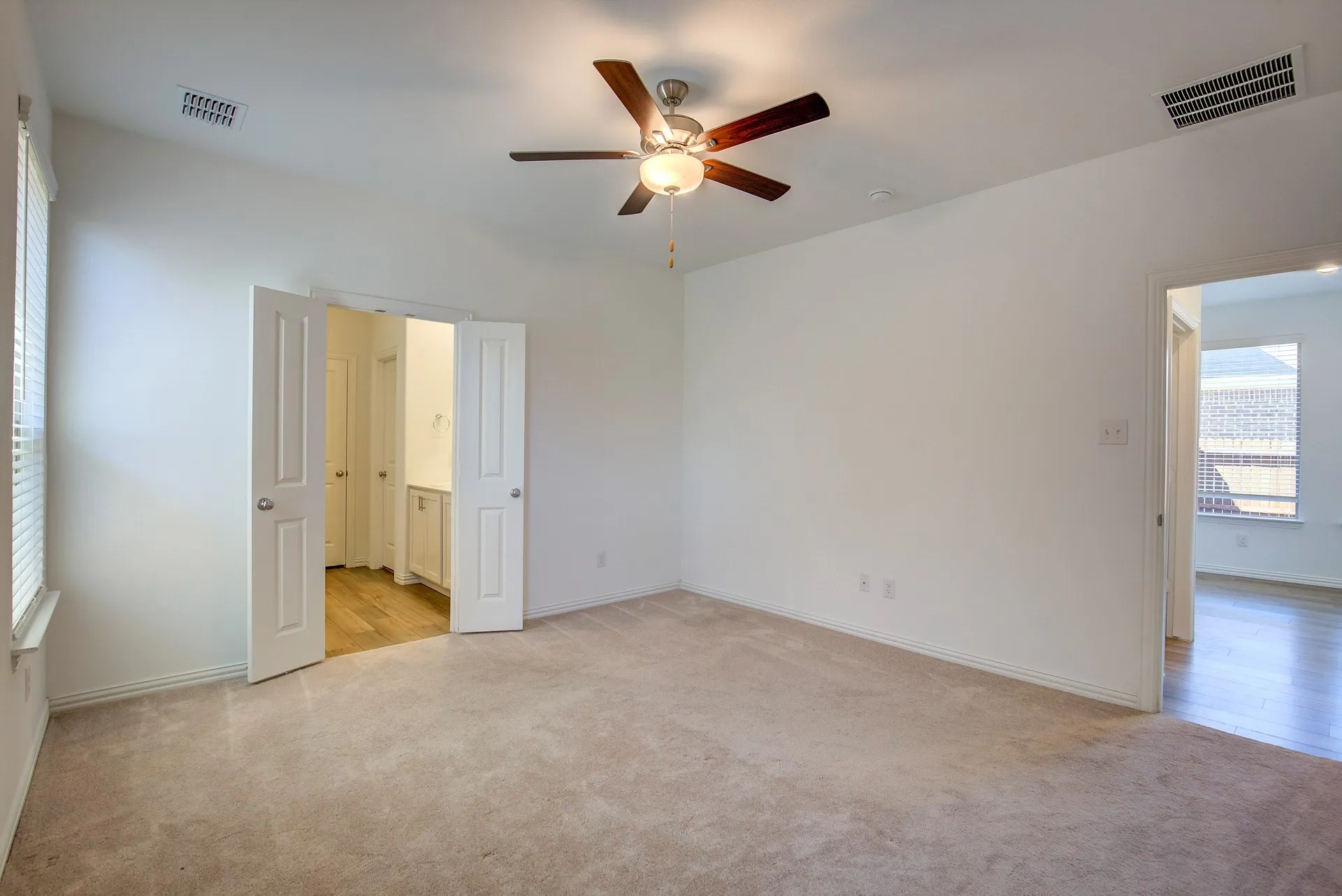 Single Family Residence For Rent in Tarrant County , 10013 Elkhorn Drive, Fort Worth, Texas 76179, 4 Bedroom, 3 Bathroom, 2 Garage spaces, 2,128 Sqft, built in 2023, mls#21411587, Real Estate Agent in Fort Worth, Homes For Rent in Tarrant county, Homes For Rent in Fort Worth, Realtor in Fort Worth Texas, Real Estate Brokerage Independent Realty Texas, Luminita Cordes Realtor