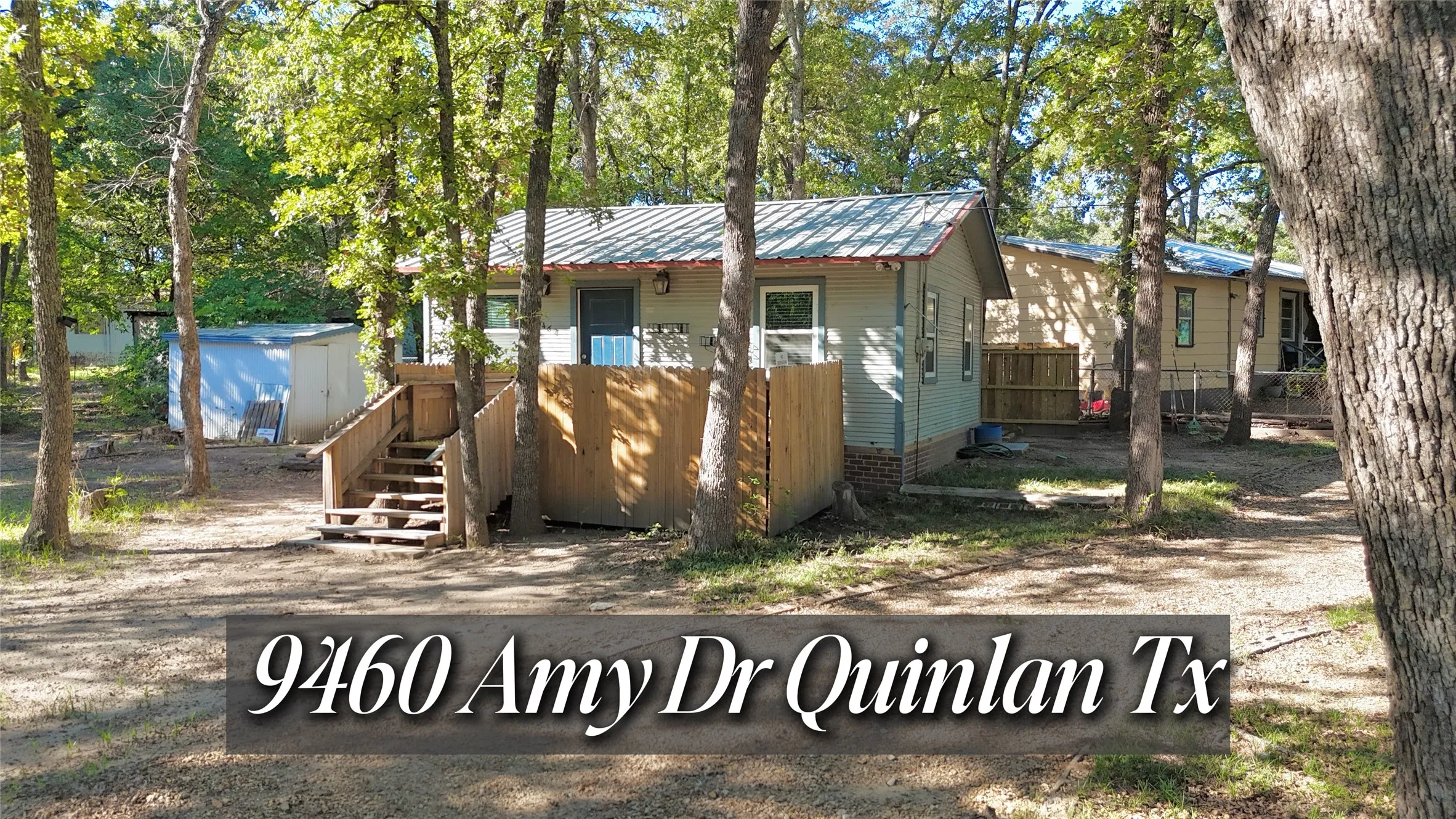 Single Family Residence For Sale in Hunt County , 9460 Amy Drive, Hawk Cove, Texas 75474, 1 Bedroom, 1 Bathroom, Garage spaces, 575 Sqft, built in 1974, mls#21407521, Real Estate Agent in Hawk Cove, Homes For Sale in Hunt county, Homes For Sale in Hawk Cove, Realtor in Hawk Cove Texas, Real Estate Brokerage Independent Realty Texas, Luminita Cordes Realtor