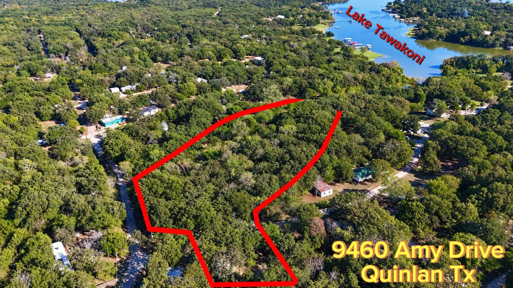 Single Family Residence For Sale in Hunt County , 9460 Amy Drive, Hawk Cove, Texas 75474, 1 Bedroom, 1 Bathroom, Garage spaces, 575 Sqft, built in 1974, mls#21407521, Real Estate Agent in Hawk Cove, Homes For Sale in Hunt county, Homes For Sale in Hawk Cove, Realtor in Hawk Cove Texas, Real Estate Brokerage Independent Realty Texas, Luminita Cordes Realtor