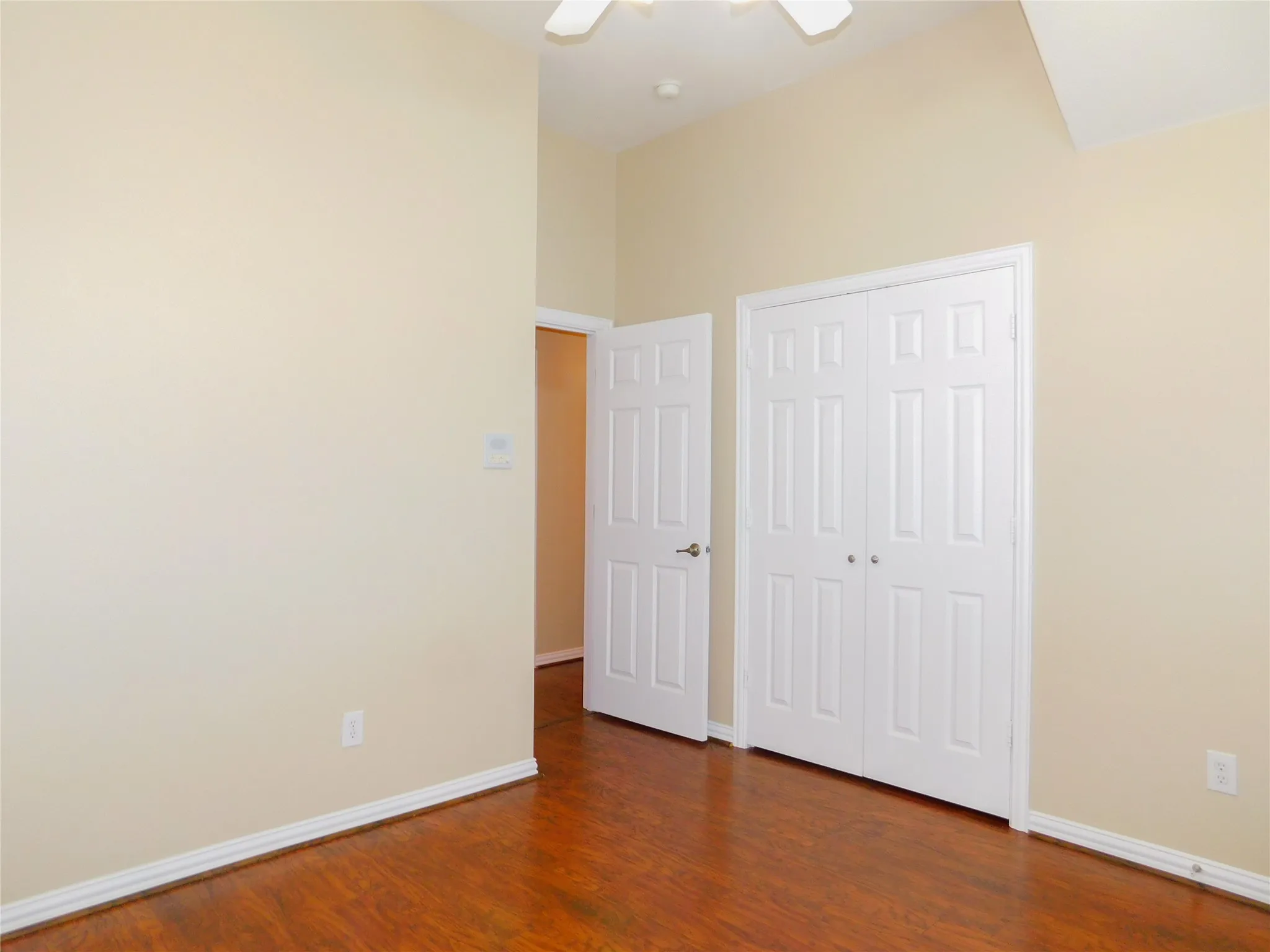 Single Family Residence For Rent in Denton County , 2661 Lake Ridge Drive, Little Elm, Texas 75068, 3 Bedroom, 2 Bathroom, 2 Garage spaces, 1,673 Sqft, built in 2006, mls#21408295, Real Estate Agent in Little Elm, Homes For Rent in Denton county, Homes For Rent in Little Elm, Realtor in Little Elm Texas, Real Estate Brokerage Independent Realty Texas, Luminita Cordes Realtor