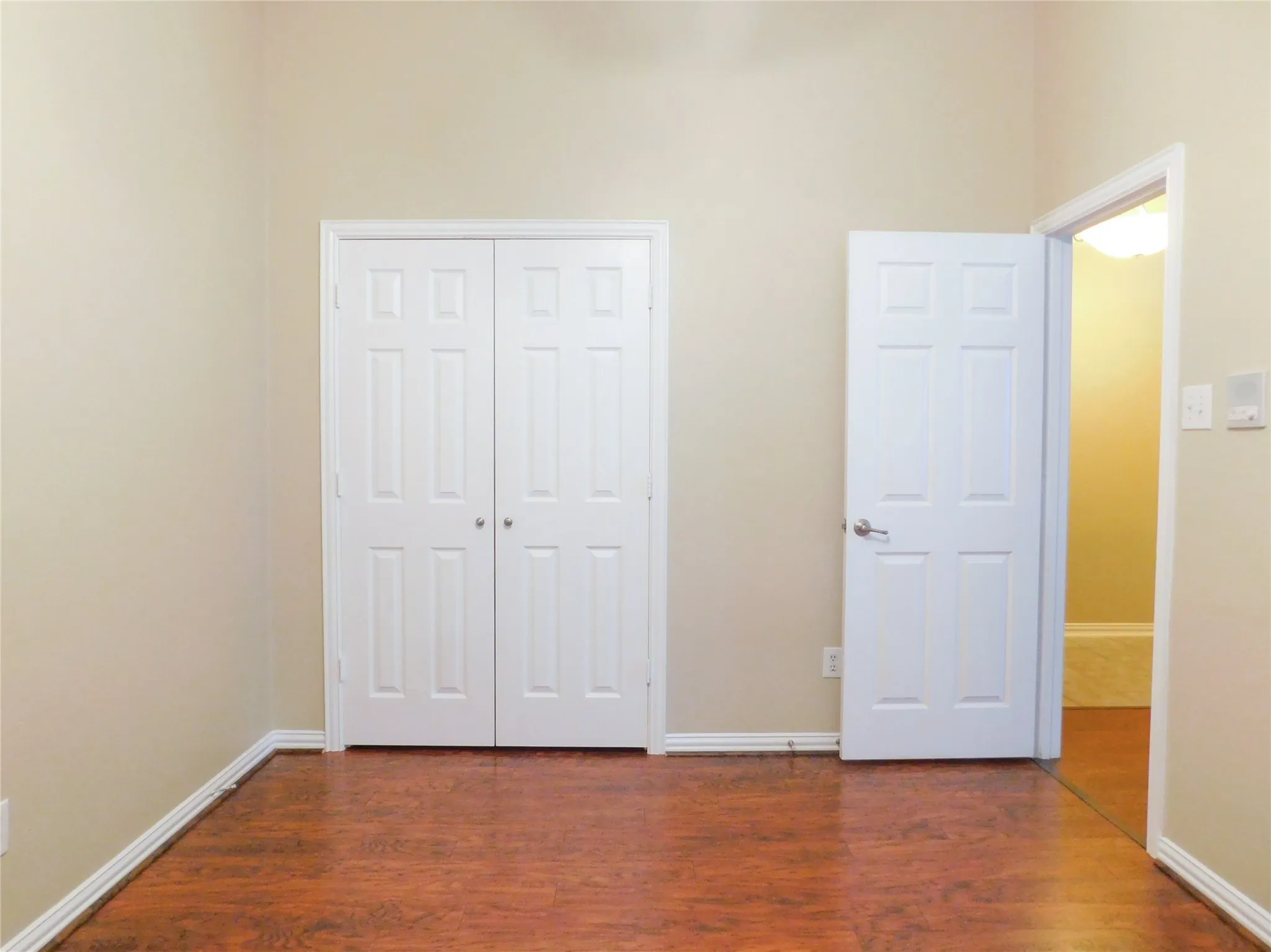 Single Family Residence For Rent in Denton County , 2661 Lake Ridge Drive, Little Elm, Texas 75068, 3 Bedroom, 2 Bathroom, 2 Garage spaces, 1,673 Sqft, built in 2006, mls#21408295, Real Estate Agent in Little Elm, Homes For Rent in Denton county, Homes For Rent in Little Elm, Realtor in Little Elm Texas, Real Estate Brokerage Independent Realty Texas, Luminita Cordes Realtor