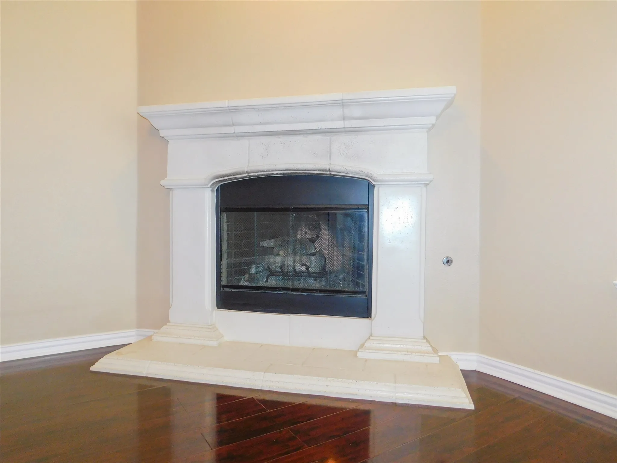Single Family Residence For Rent in Denton County , 2661 Lake Ridge Drive, Little Elm, Texas 75068, 3 Bedroom, 2 Bathroom, 2 Garage spaces, 1,673 Sqft, built in 2006, mls#21408295, Real Estate Agent in Little Elm, Homes For Rent in Denton county, Homes For Rent in Little Elm, Realtor in Little Elm Texas, Real Estate Brokerage Independent Realty Texas, Luminita Cordes Realtor