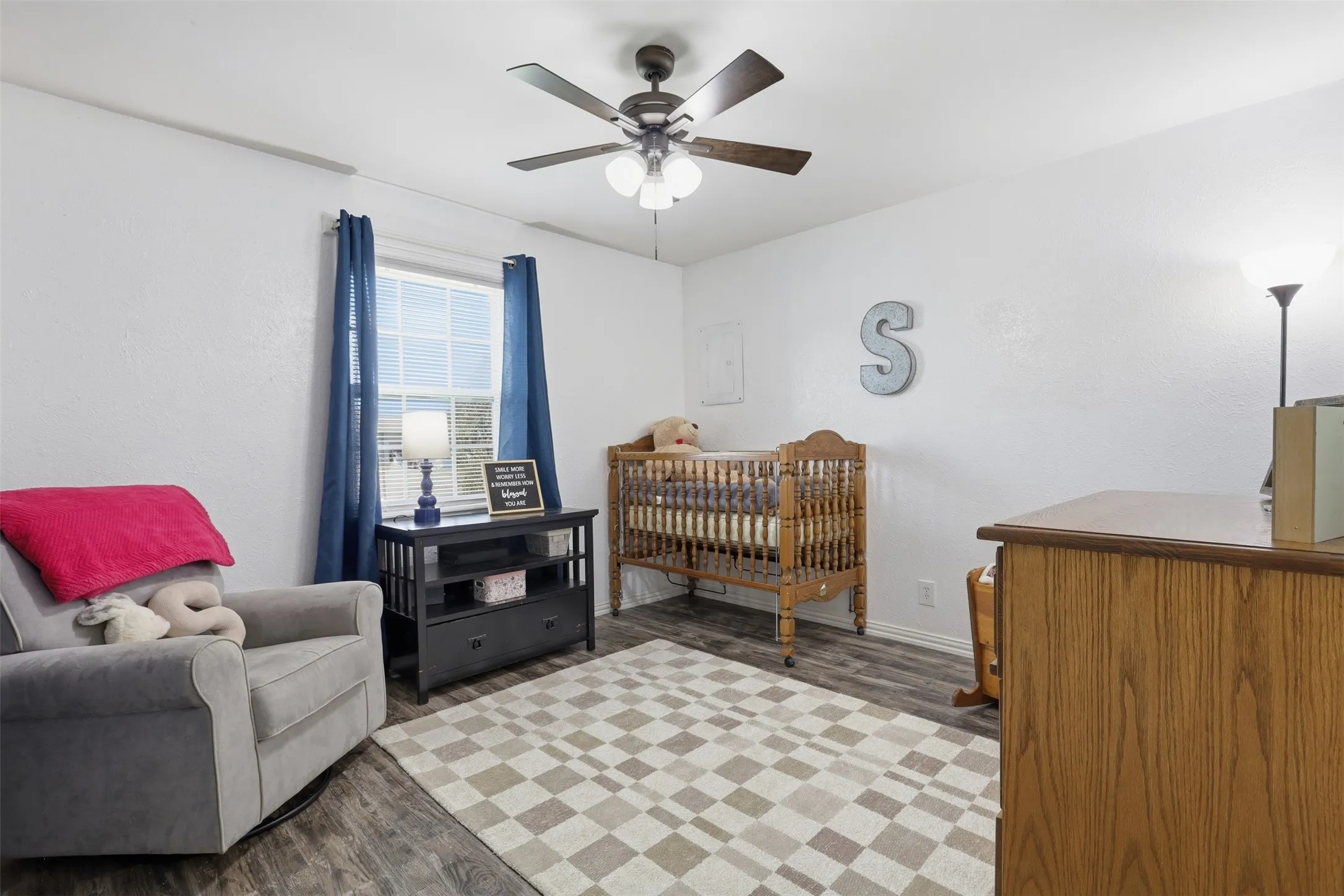 Single Family Residence For Sale in Johnson County , 609 W Kilpatrick Avenue, Cleburne, Texas 76033, 3 Bedroom, 2 Bathroom, 2 Garage spaces, 1,365 Sqft, built in 1979, mls#21411548, Real Estate Agent in Cleburne, Homes For Sale in Johnson county, Homes For Sale in Cleburne, Realtor in Cleburne Texas, Real Estate Brokerage Independent Realty Texas, Luminita Cordes Realtor