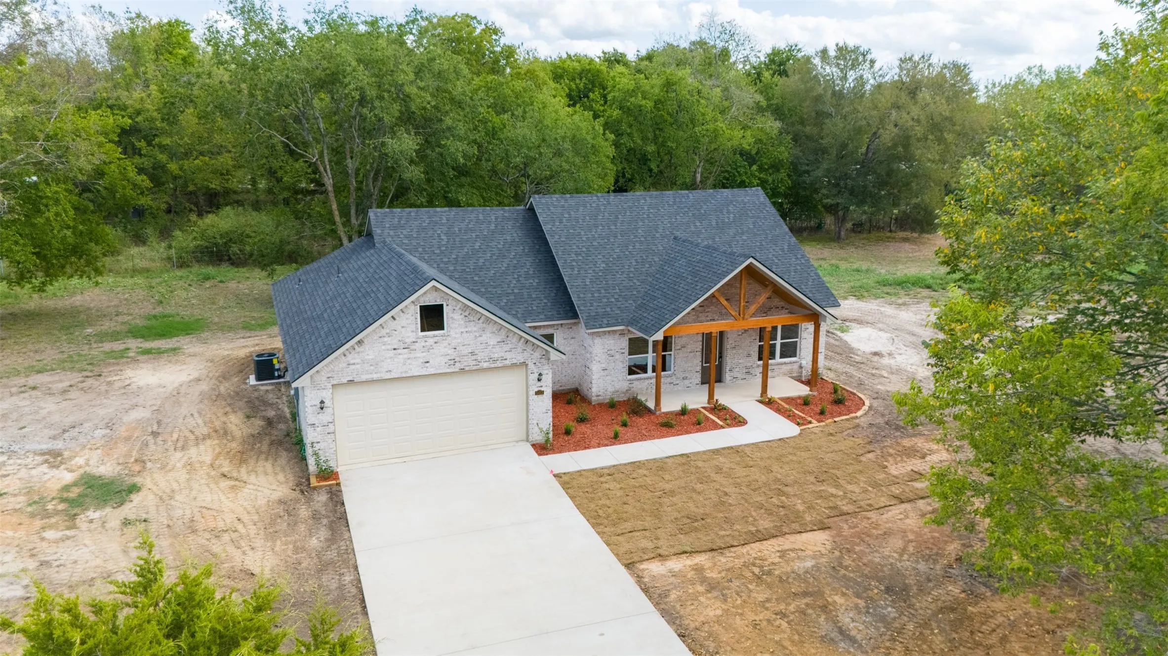 Single Family Residence For Sale in Hunt County , 5413 County Line Road 2252, Quinlan, Texas 75474, 3 Bedroom, 2 Bathroom, 2 Garage spaces, 1,830 Sqft, built in 2026, mls#21411539, Real Estate Agent in Quinlan, Homes For Sale in Hunt county, Homes For Sale in Quinlan, Realtor in Quinlan Texas, Real Estate Brokerage Independent Realty Texas, Luminita Cordes Realtor