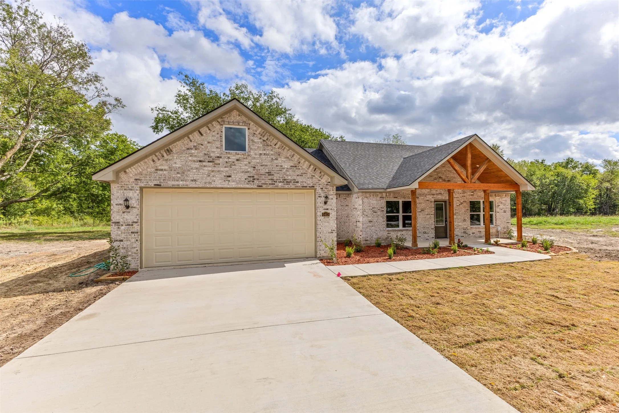 Single Family Residence For Sale in Hunt County , 5413 County Line Road 2252, Quinlan, Texas 75474, 3 Bedroom, 2 Bathroom, 2 Garage spaces, 1,830 Sqft, built in 2026, mls#21411539, Real Estate Agent in Quinlan, Homes For Sale in Hunt county, Homes For Sale in Quinlan, Realtor in Quinlan Texas, Real Estate Brokerage Independent Realty Texas, Luminita Cordes Realtor