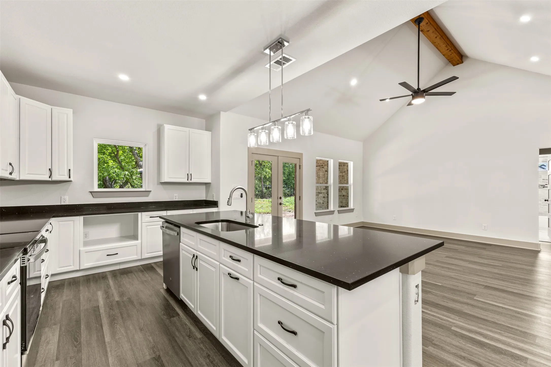 Single Family Residence For Sale in Hunt County , 5413 County Line Road 2252, Quinlan, Texas 75474, 3 Bedroom, 2 Bathroom, 2 Garage spaces, 1,830 Sqft, built in 2026, mls#21411539, Real Estate Agent in Quinlan, Homes For Sale in Hunt county, Homes For Sale in Quinlan, Realtor in Quinlan Texas, Real Estate Brokerage Independent Realty Texas, Luminita Cordes Realtor