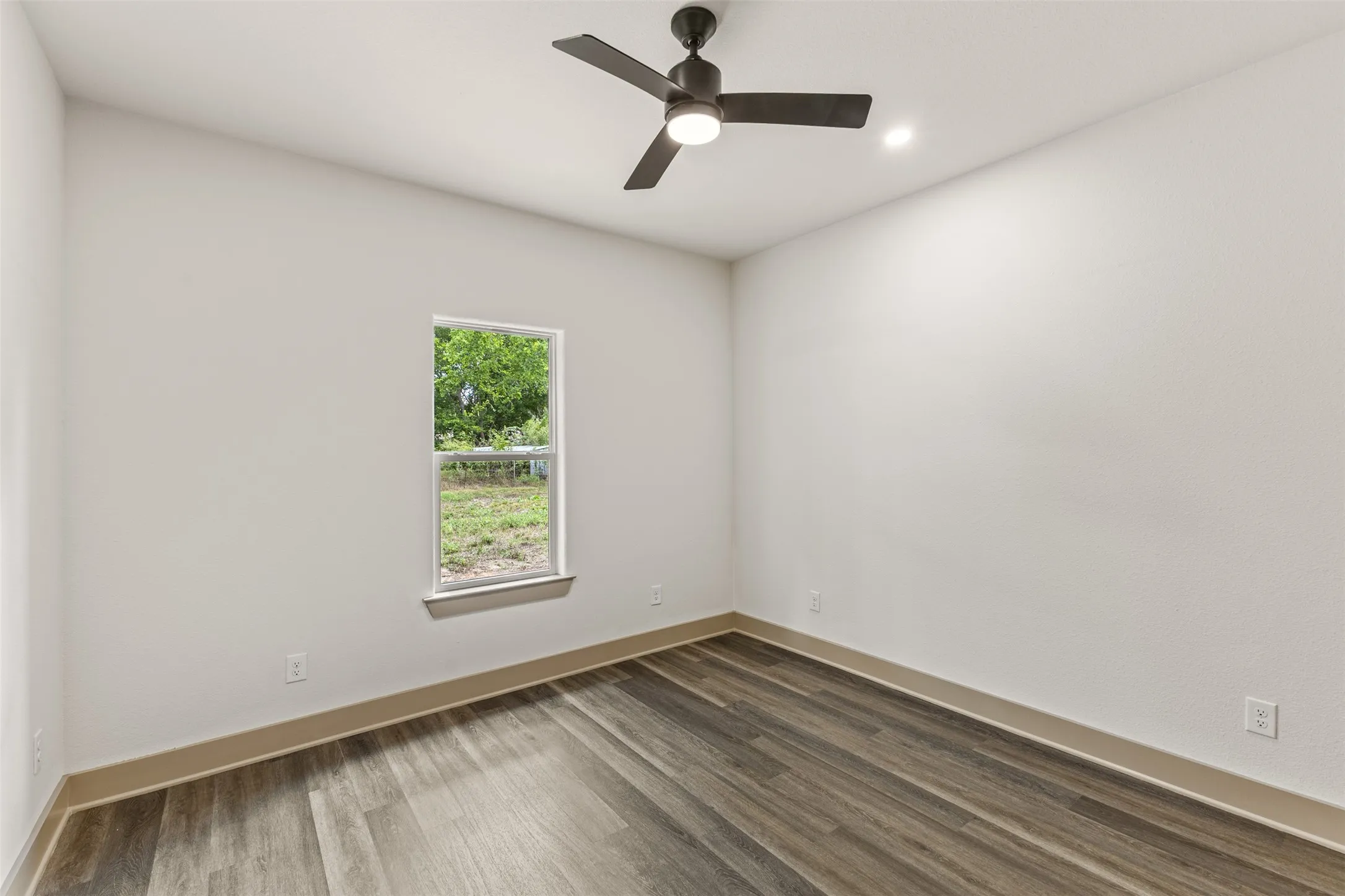Single Family Residence For Sale in Hunt County , 5413 County Line Road 2252, Quinlan, Texas 75474, 3 Bedroom, 2 Bathroom, 2 Garage spaces, 1,830 Sqft, built in 2026, mls#21411539, Real Estate Agent in Quinlan, Homes For Sale in Hunt county, Homes For Sale in Quinlan, Realtor in Quinlan Texas, Real Estate Brokerage Independent Realty Texas, Luminita Cordes Realtor