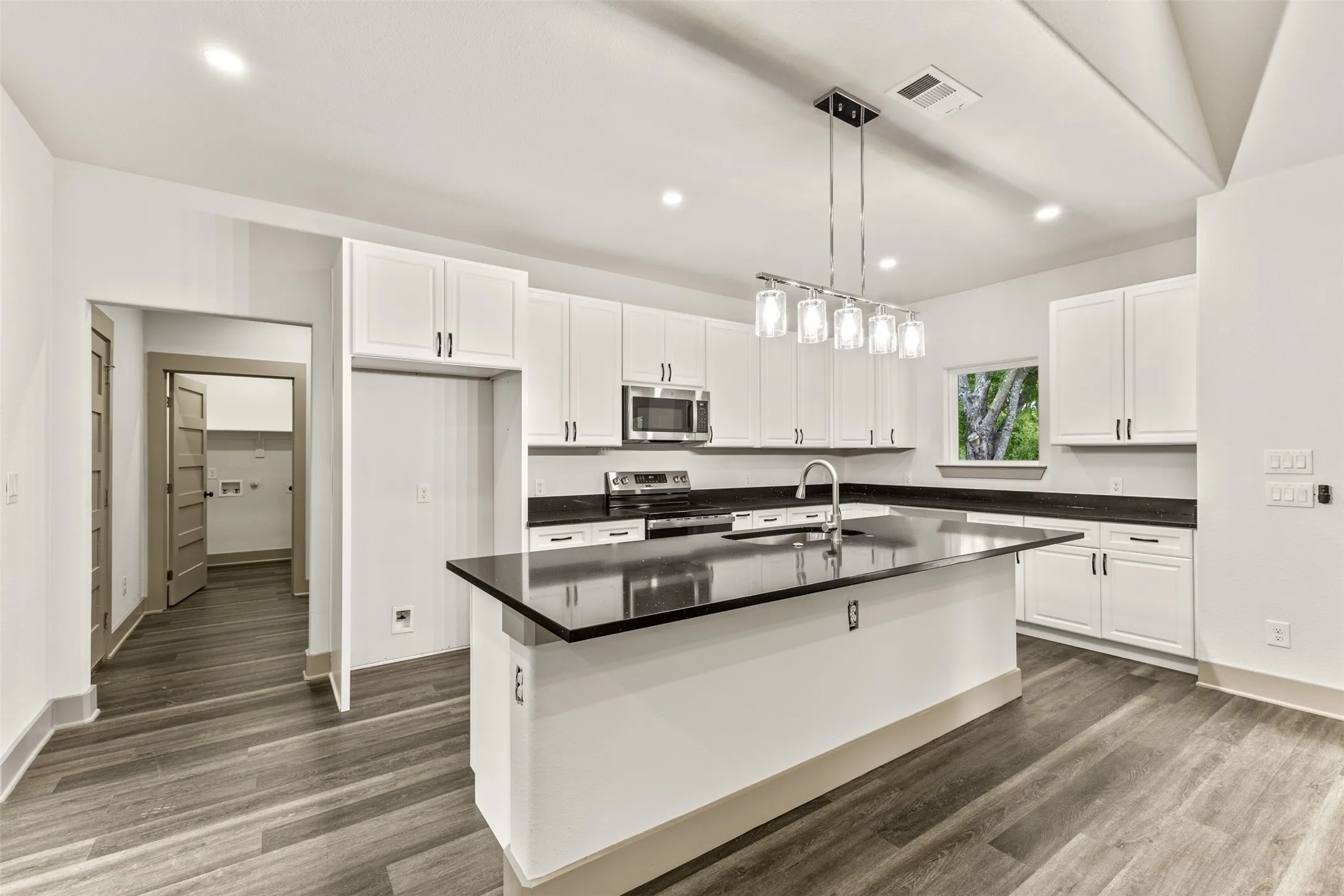 Single Family Residence For Sale in Hunt County , 5413 County Line Road 2252, Quinlan, Texas 75474, 3 Bedroom, 2 Bathroom, 2 Garage spaces, 1,830 Sqft, built in 2026, mls#21411539, Real Estate Agent in Quinlan, Homes For Sale in Hunt county, Homes For Sale in Quinlan, Realtor in Quinlan Texas, Real Estate Brokerage Independent Realty Texas, Luminita Cordes Realtor