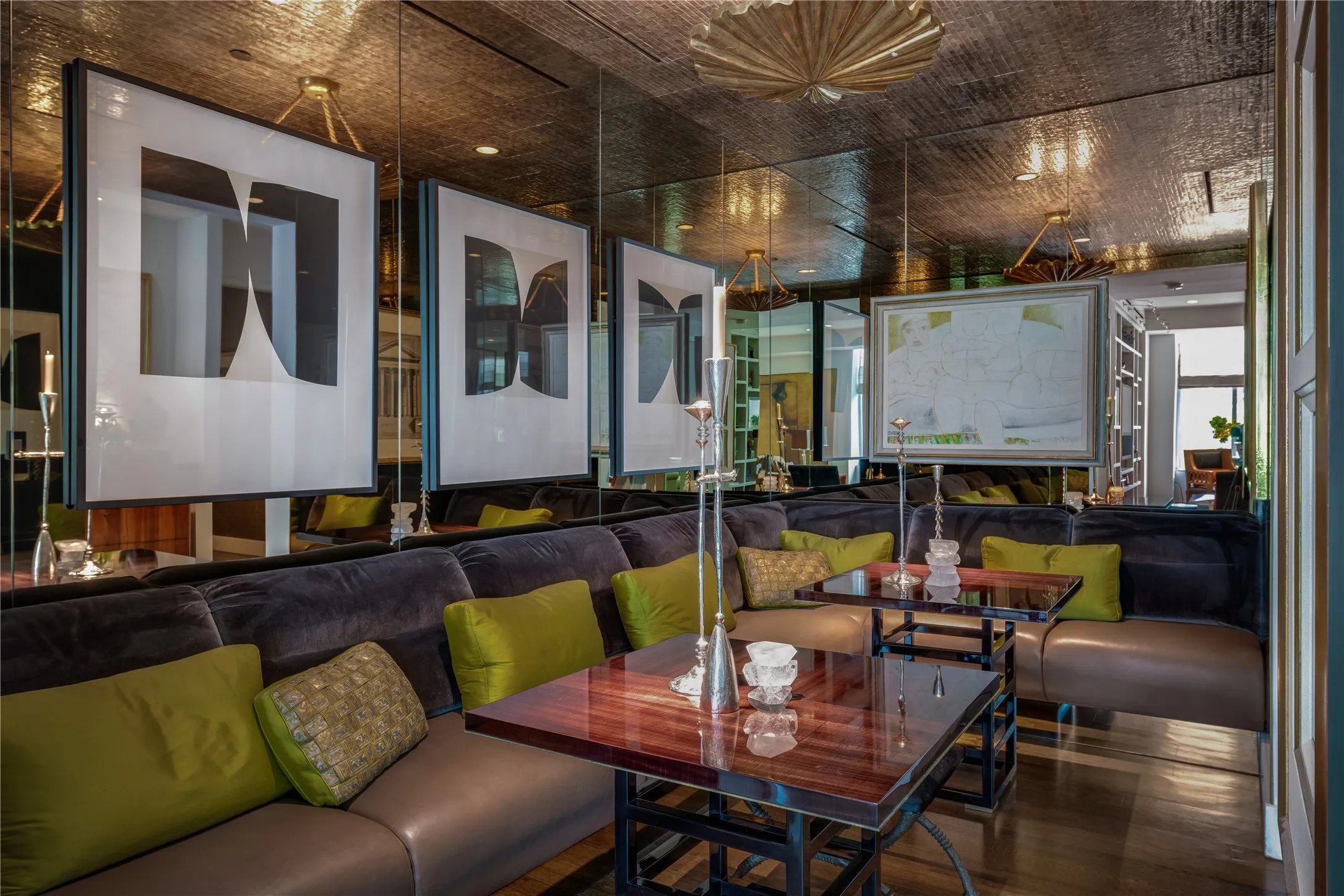Drinks Room.