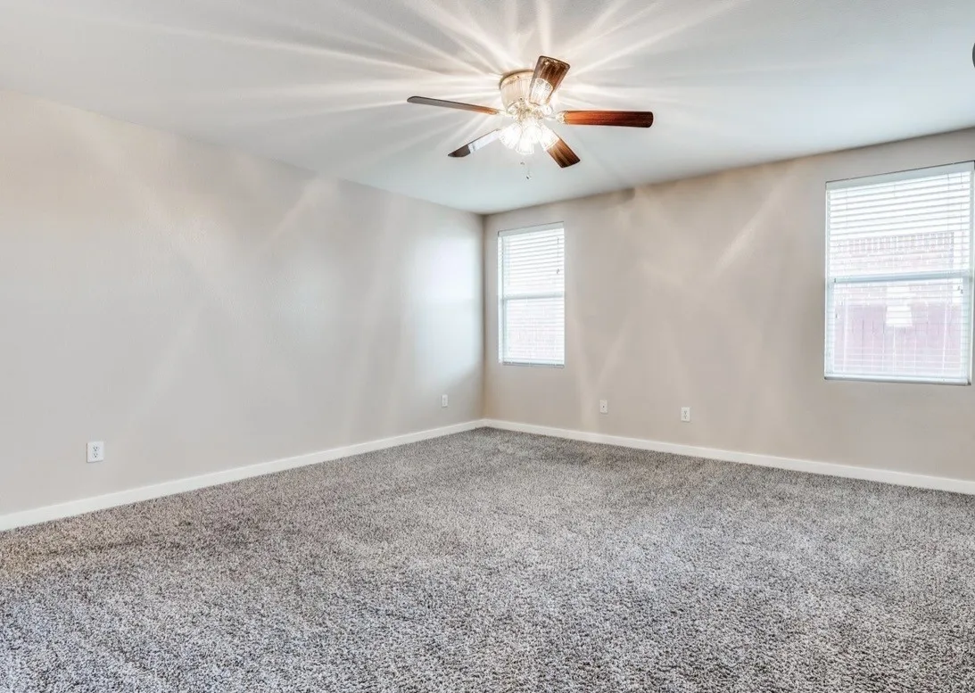 Single Family Residence For Sale in Dallas County , 1053 Cavern Drive, Mesquite, Texas 75181, 4 Bedroom, 2 Bathroom, 2 Garage spaces, 2,109 Sqft, built in 2005, mls#21411607, Real Estate Agent in Mesquite, Homes For Sale in Dallas county, Homes For Sale in Mesquite, Realtor in Mesquite Texas, Real Estate Brokerage Independent Realty Texas, Luminita Cordes Realtor