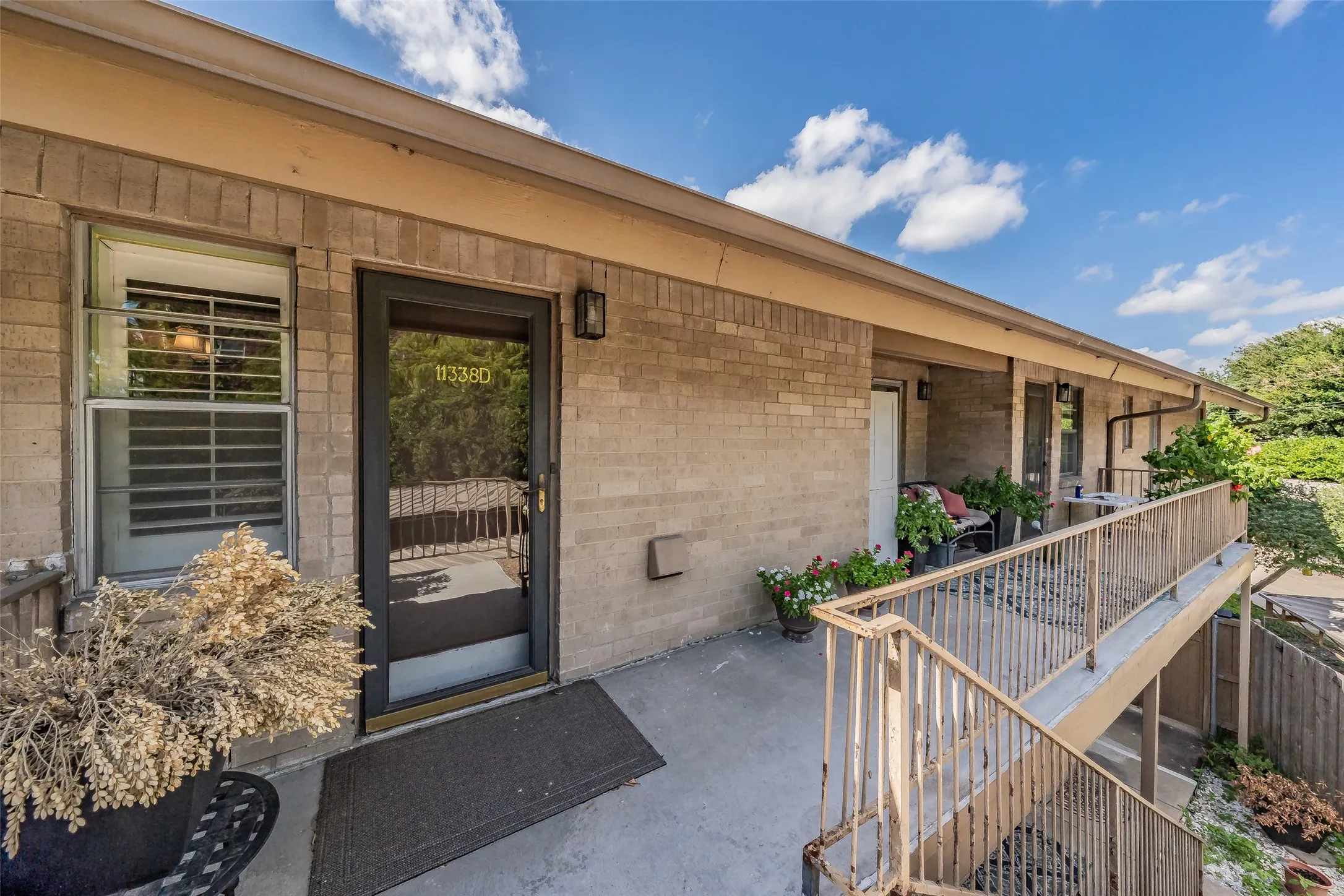 Condominium For Sale in Dallas County , 11338 Park Central Place D, Dallas, Texas 75230, 2 Bedroom, 3 Bathroom, Garage spaces, 1,627 Sqft, built in 1961, mls#21411530, Real Estate Agent in Dallas, Homes For Sale in Dallas county, Homes For Sale in Dallas, Realtor in Dallas Texas, Real Estate Brokerage Independent Realty Texas, Luminita Cordes Realtor