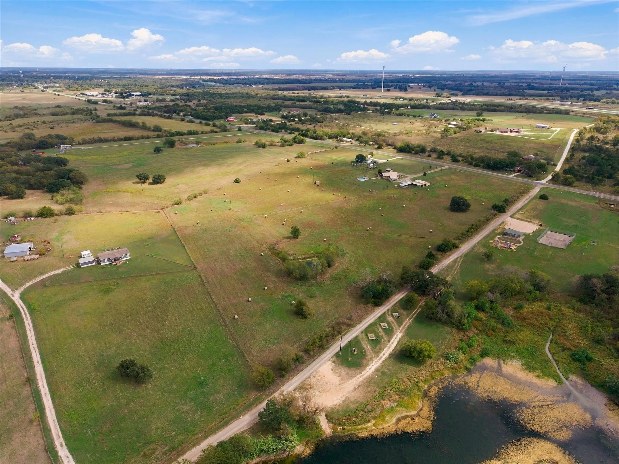 Single Family Residence For Sale in Hill County , 3200 NW 4th, Hubbard, Texas 76648, 3 Bedroom, 2 Bathroom, 2 Garage spaces, 2,279 Sqft, built in 2009, mls#21408059, Real Estate Agent in Hubbard, Homes For Sale in Hill county, Homes For Sale in Hubbard, Realtor in Hubbard Texas, Real Estate Brokerage Independent Realty Texas, Luminita Cordes Realtor