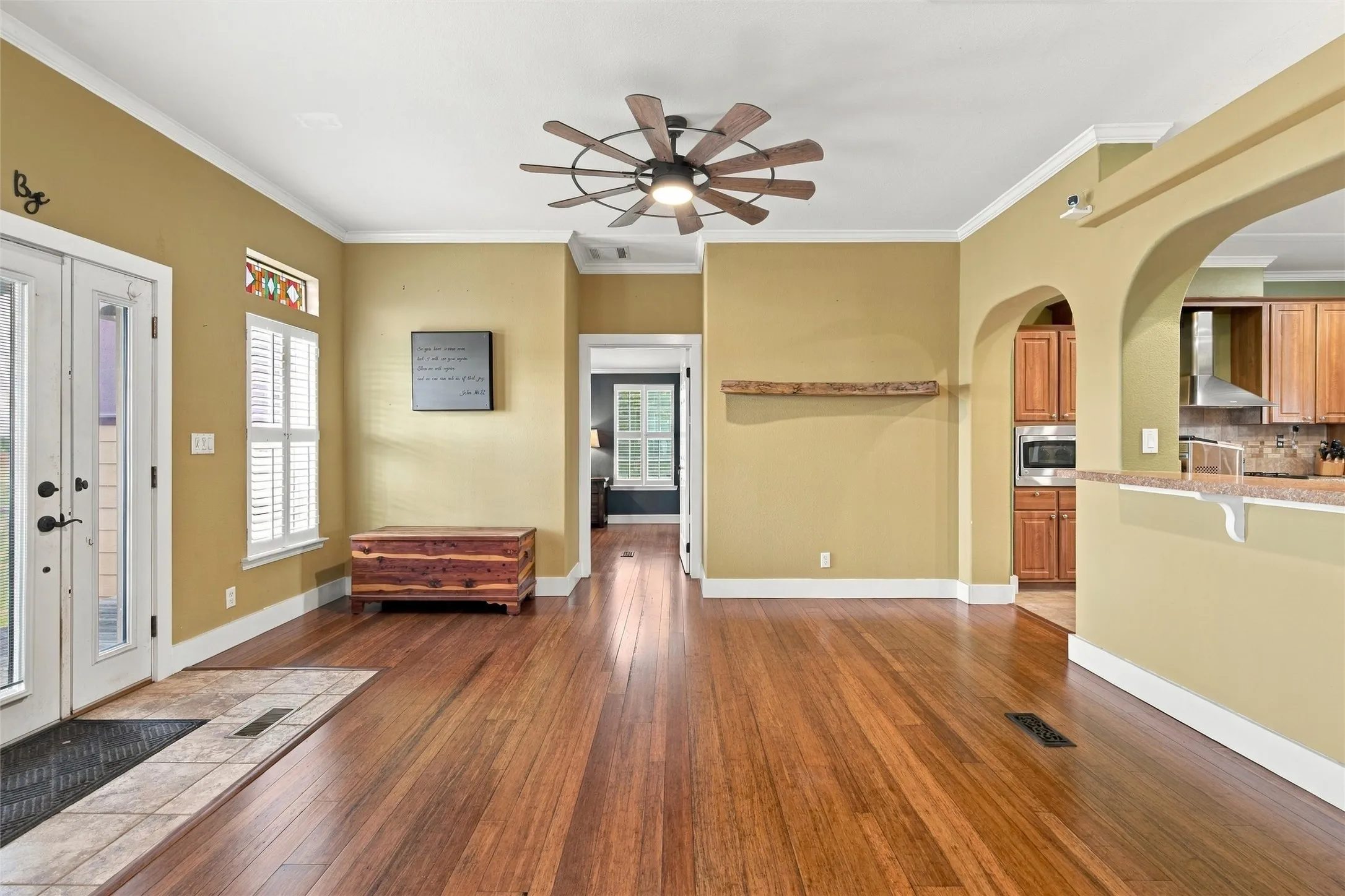 Single Family Residence For Sale in Hill County , 3200 NW 4th, Hubbard, Texas 76648, 3 Bedroom, 2 Bathroom, 2 Garage spaces, 2,279 Sqft, built in 2009, mls#21408059, Real Estate Agent in Hubbard, Homes For Sale in Hill county, Homes For Sale in Hubbard, Realtor in Hubbard Texas, Real Estate Brokerage Independent Realty Texas, Luminita Cordes Realtor