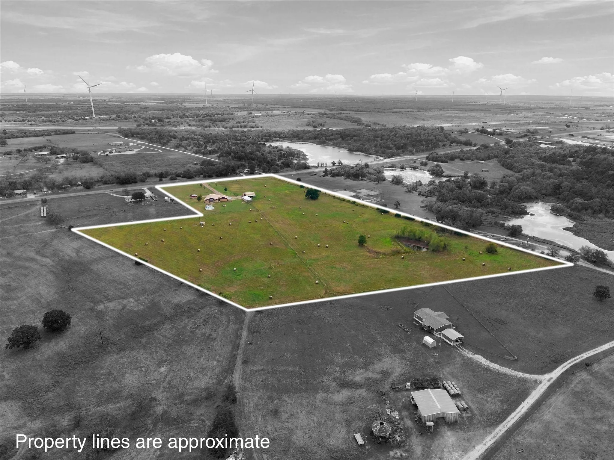 Single Family Residence For Sale in Hill County , 3200 NW 4th, Hubbard, Texas 76648, 3 Bedroom, 2 Bathroom, 2 Garage spaces, 2,279 Sqft, built in 2009, mls#21408059, Real Estate Agent in Hubbard, Homes For Sale in Hill county, Homes For Sale in Hubbard, Realtor in Hubbard Texas, Real Estate Brokerage Independent Realty Texas, Luminita Cordes Realtor