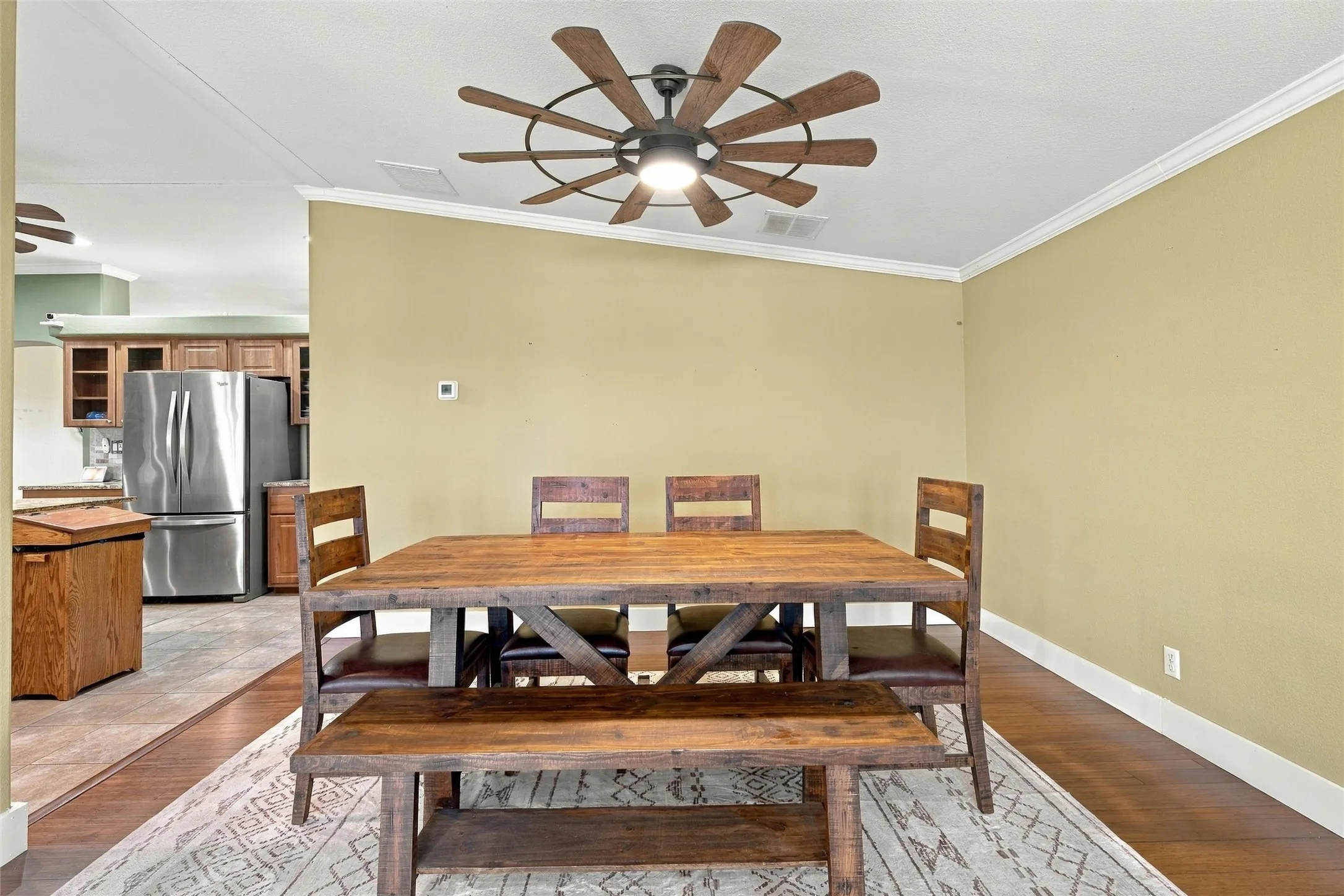 Single Family Residence For Sale in Hill County , 3200 NW 4th, Hubbard, Texas 76648, 3 Bedroom, 2 Bathroom, 2 Garage spaces, 2,279 Sqft, built in 2009, mls#21408059, Real Estate Agent in Hubbard, Homes For Sale in Hill county, Homes For Sale in Hubbard, Realtor in Hubbard Texas, Real Estate Brokerage Independent Realty Texas, Luminita Cordes Realtor