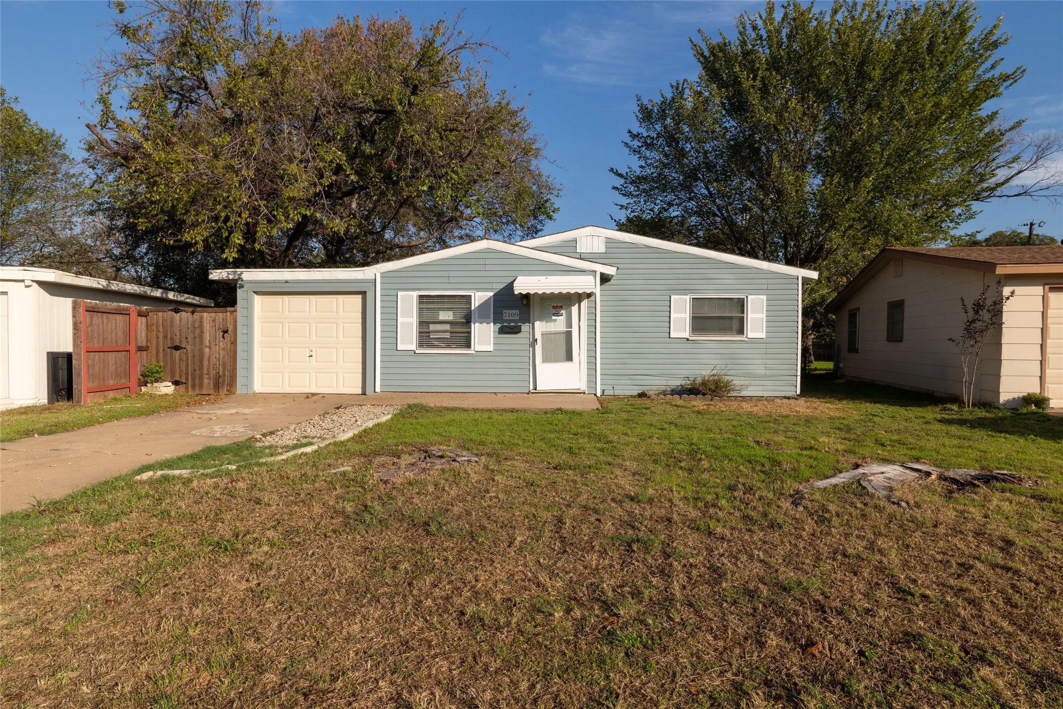 Single Family Residence For Sale