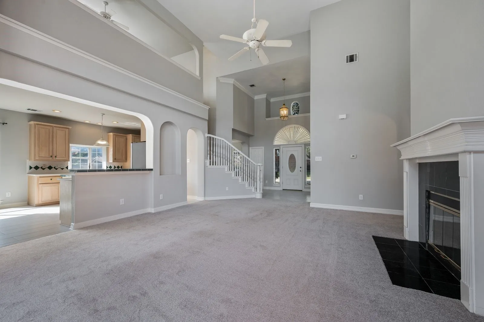 Single Family Residence For Sale in Dallas County , 9612 E Oaks Lane, Irving, Texas 75063, 4 Bedroom, 3 Bathroom, 2 Garage spaces, 3,063 Sqft, built in 1995, mls#21405123, Real Estate Agent in Irving, Homes For Sale in Dallas county, Homes For Sale in Irving, Realtor in Irving Texas, Real Estate Brokerage Independent Realty Texas, Luminita Cordes Realtor