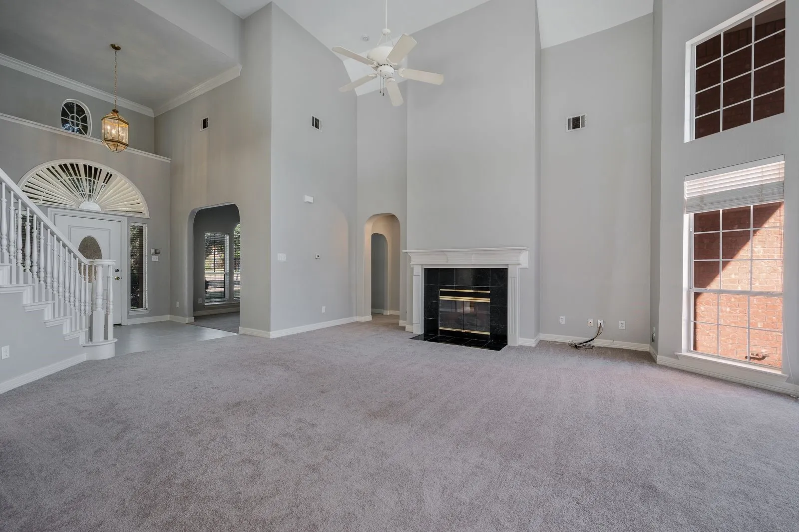 Single Family Residence For Sale in Dallas County , 9612 E Oaks Lane, Irving, Texas 75063, 4 Bedroom, 3 Bathroom, 2 Garage spaces, 3,063 Sqft, built in 1995, mls#21405123, Real Estate Agent in Irving, Homes For Sale in Dallas county, Homes For Sale in Irving, Realtor in Irving Texas, Real Estate Brokerage Independent Realty Texas, Luminita Cordes Realtor