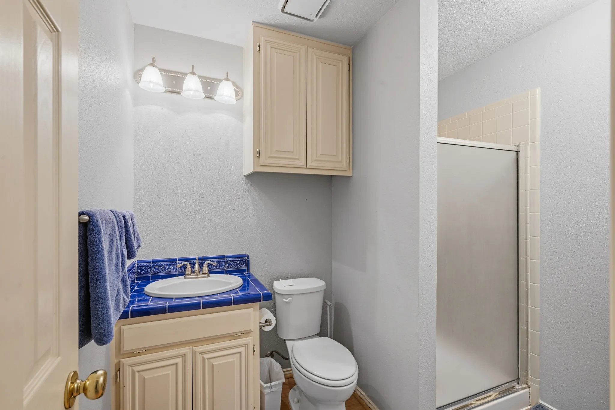 Secondary bathroom upstairs is a private ensuite to one of the upstairs bedrooms.