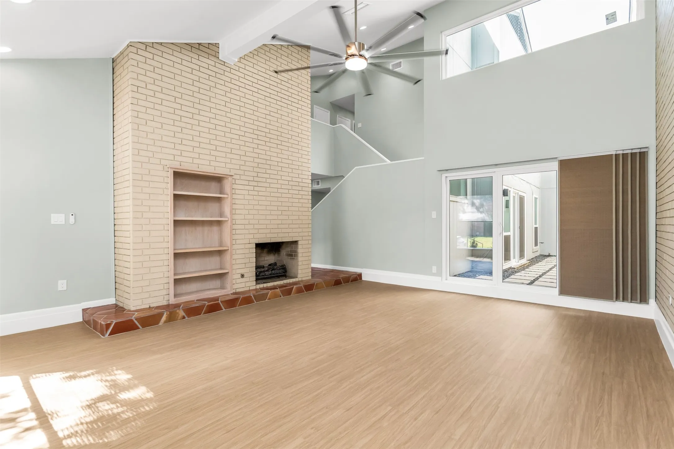 Duplex For Rent in Dallas County , 9517 Moss Farm Lane, Dallas, Texas 75243, 3 Bedroom, 3 Bathroom, 2 Garage spaces, 2,567 Sqft, built in 1978, mls#21410794, Real Estate Agent in Dallas, Homes For Rent in Dallas county, Homes For Rent in Dallas, Realtor in Dallas Texas, Real Estate Brokerage Independent Realty Texas, Luminita Cordes Realtor