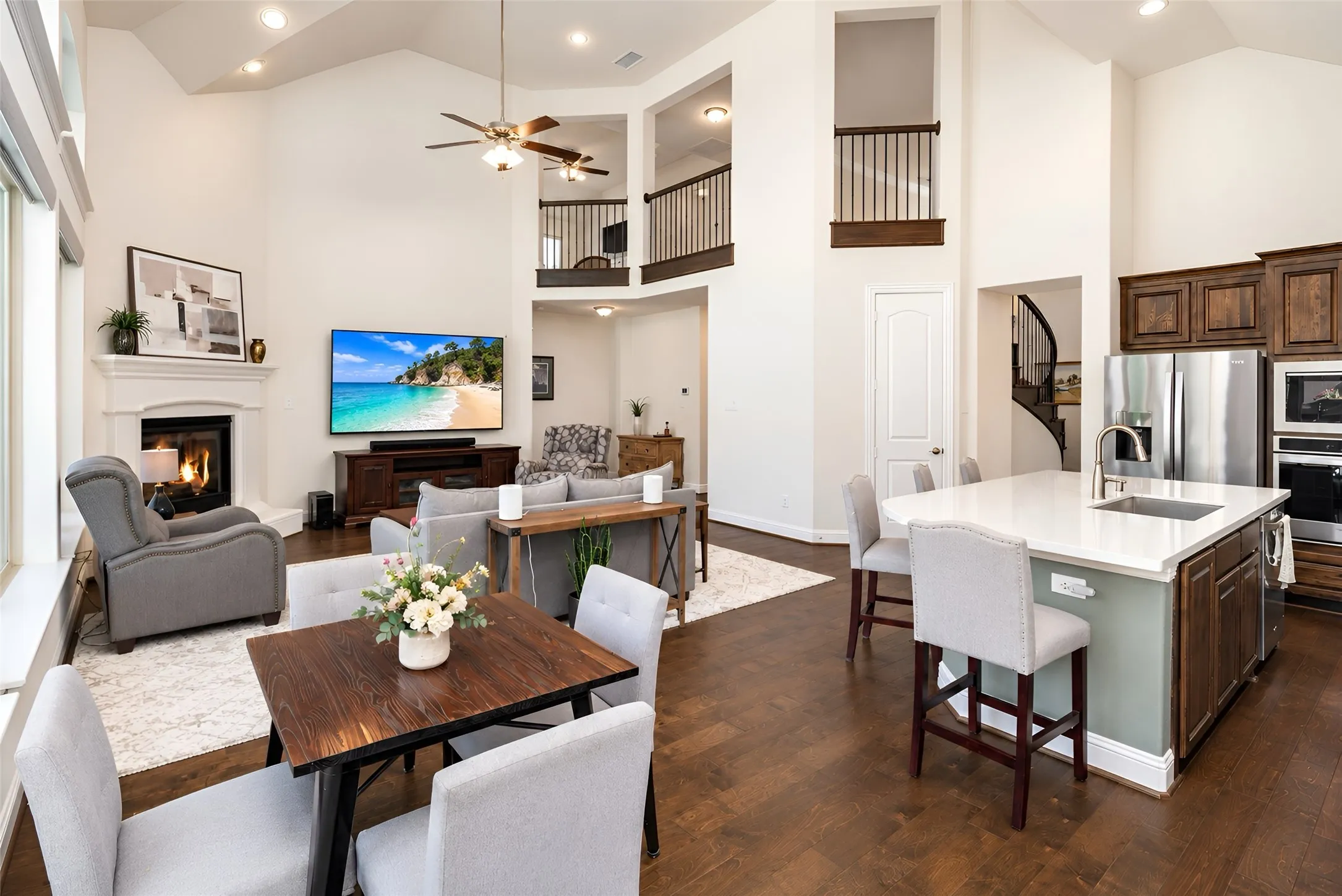 Breakfast Room, Kitchen and Family Room