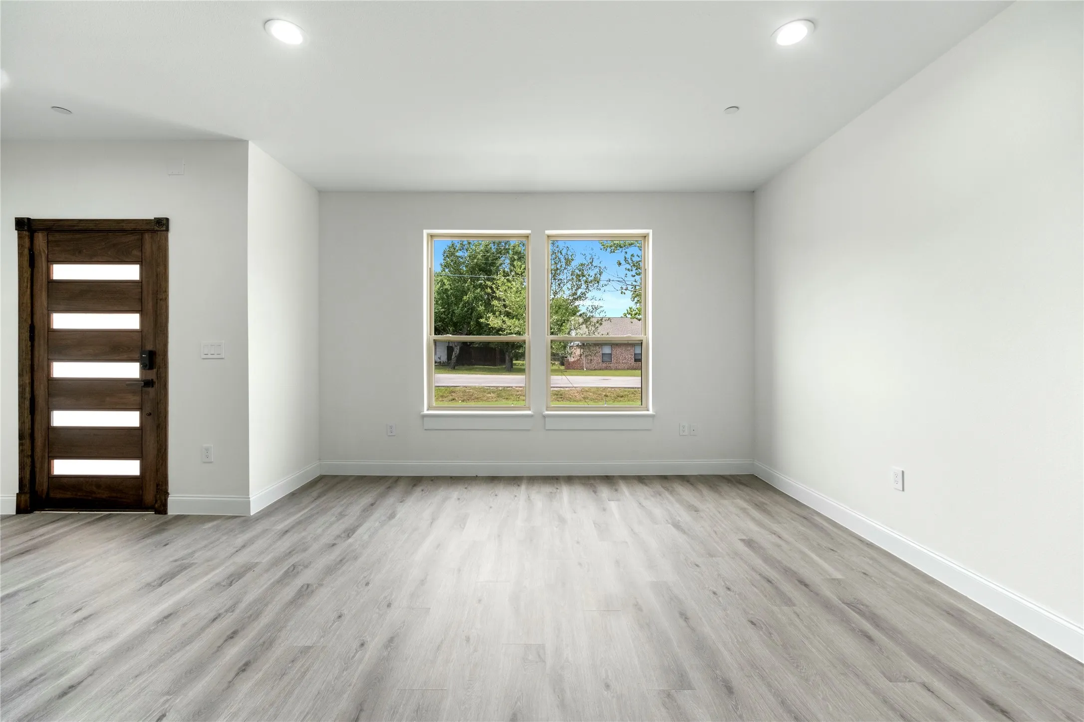 Townhouse For Rent in Dallas County , 6125 Sachse Street, Sachse, Texas 75048, 3 Bedroom, 3 Bathroom, 2 Garage spaces, 2,175 Sqft, built in 2026, mls#21409338, Real Estate Agent in Sachse, Homes For Rent in Dallas county, Homes For Rent in Sachse, Realtor in Sachse Texas, Real Estate Brokerage Independent Realty Texas, Luminita Cordes Realtor