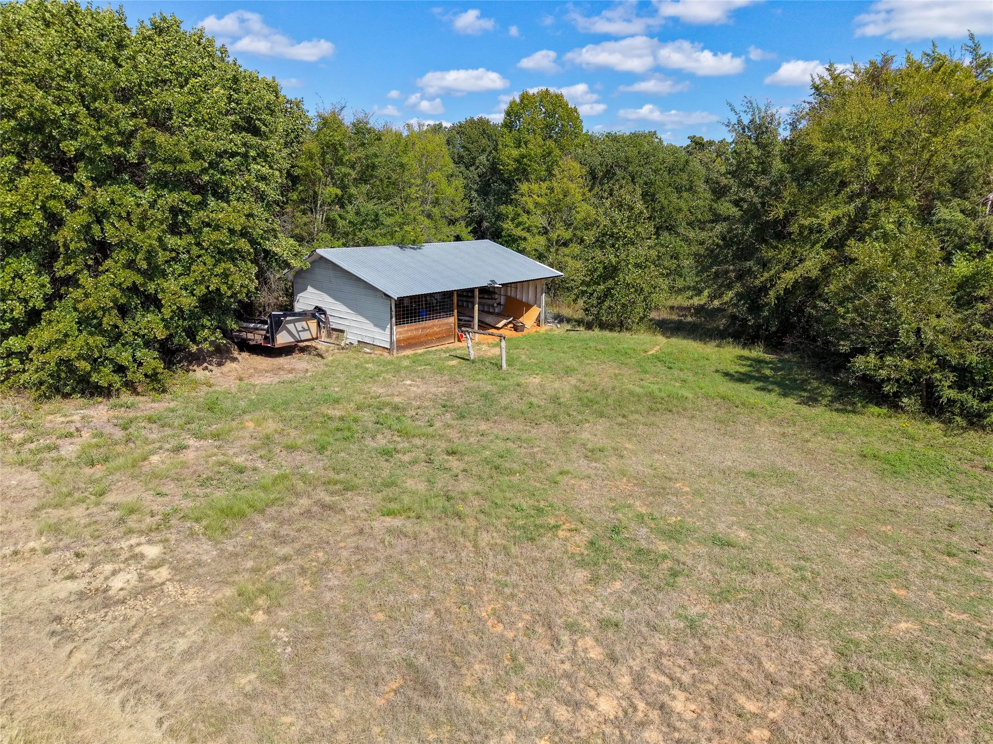 Single Family Residence For Sale in Grayson County , 455 Oak Ridge Road, Denison, Texas 75021, 5 Bedroom, 3 Bathroom, 2 Garage spaces, 3,636 Sqft, built in 1990, mls#21411048, Real Estate Agent in Denison, Homes For Sale in Grayson county, Homes For Sale in Denison, Realtor in Denison Texas, Real Estate Brokerage Independent Realty Texas, Luminita Cordes Realtor