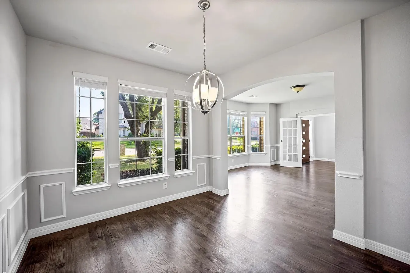 Single Family Residence For Rent in Denton County , 1056 E Seminole Trail, Carrollton, Texas 75007, 5 Bedroom, 4 Bathroom, 2 Garage spaces, 3,106 Sqft, built in 1998, mls#21409288, Real Estate Agent in Carrollton, Homes For Rent in Denton county, Homes For Rent in Carrollton, Realtor in Carrollton Texas, Real Estate Brokerage Independent Realty Texas, Luminita Cordes Realtor