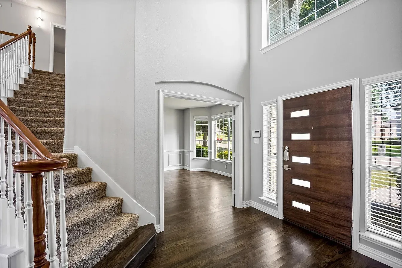 Single Family Residence For Rent in Denton County , 1056 E Seminole Trail, Carrollton, Texas 75007, 5 Bedroom, 4 Bathroom, 2 Garage spaces, 3,106 Sqft, built in 1998, mls#21409288, Real Estate Agent in Carrollton, Homes For Rent in Denton county, Homes For Rent in Carrollton, Realtor in Carrollton Texas, Real Estate Brokerage Independent Realty Texas, Luminita Cordes Realtor