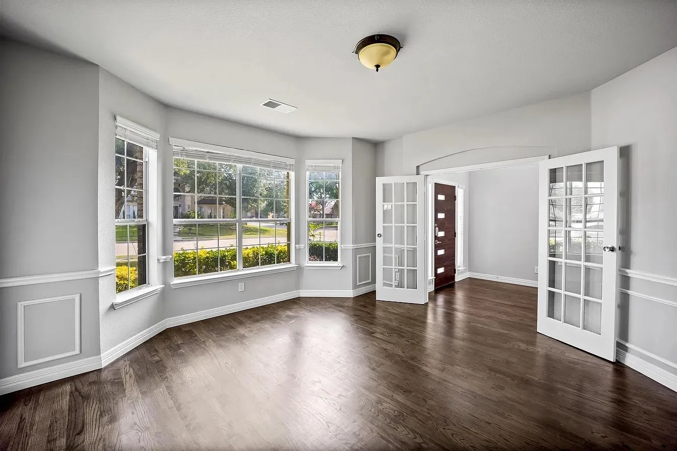 Single Family Residence For Rent in Denton County , 1056 E Seminole Trail, Carrollton, Texas 75007, 5 Bedroom, 4 Bathroom, 2 Garage spaces, 3,106 Sqft, built in 1998, mls#21409288, Real Estate Agent in Carrollton, Homes For Rent in Denton county, Homes For Rent in Carrollton, Realtor in Carrollton Texas, Real Estate Brokerage Independent Realty Texas, Luminita Cordes Realtor