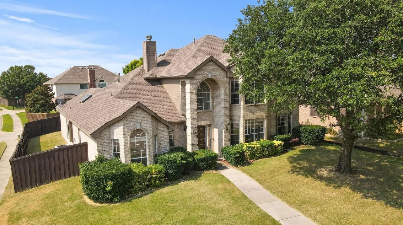 Single Family Residence For Rent in Denton County , 1056 E Seminole Trail, Carrollton, Texas 75007, 5 Bedroom, 4 Bathroom, 2 Garage spaces, 3,106 Sqft, built in 1998, mls#21409288, Real Estate Agent in Carrollton, Homes For Rent in Denton county, Homes For Rent in Carrollton, Realtor in Carrollton Texas, Real Estate Brokerage Independent Realty Texas, Luminita Cordes Realtor