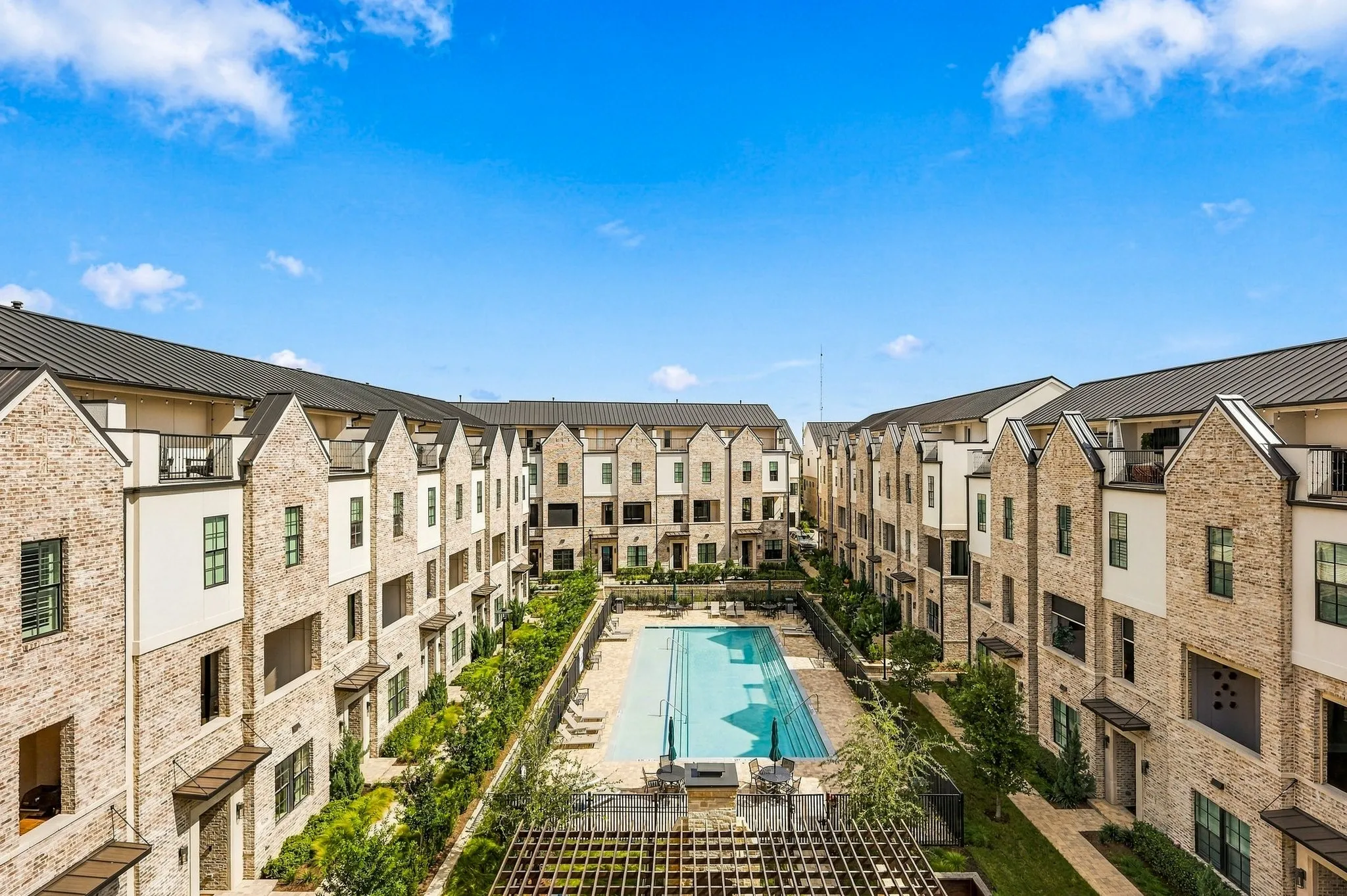 Townhouse For Rent in Dallas County , 5442 Patterson, Irving, Texas 75039, 3 Bedroom, 4 Bathroom, 2 Garage spaces, 2,144 Sqft, built in 2024, mls#21411056, Real Estate Agent in Irving, Homes For Rent in Dallas county, Homes For Rent in Irving, Realtor in Irving Texas, Real Estate Brokerage Independent Realty Texas, Luminita Cordes Realtor