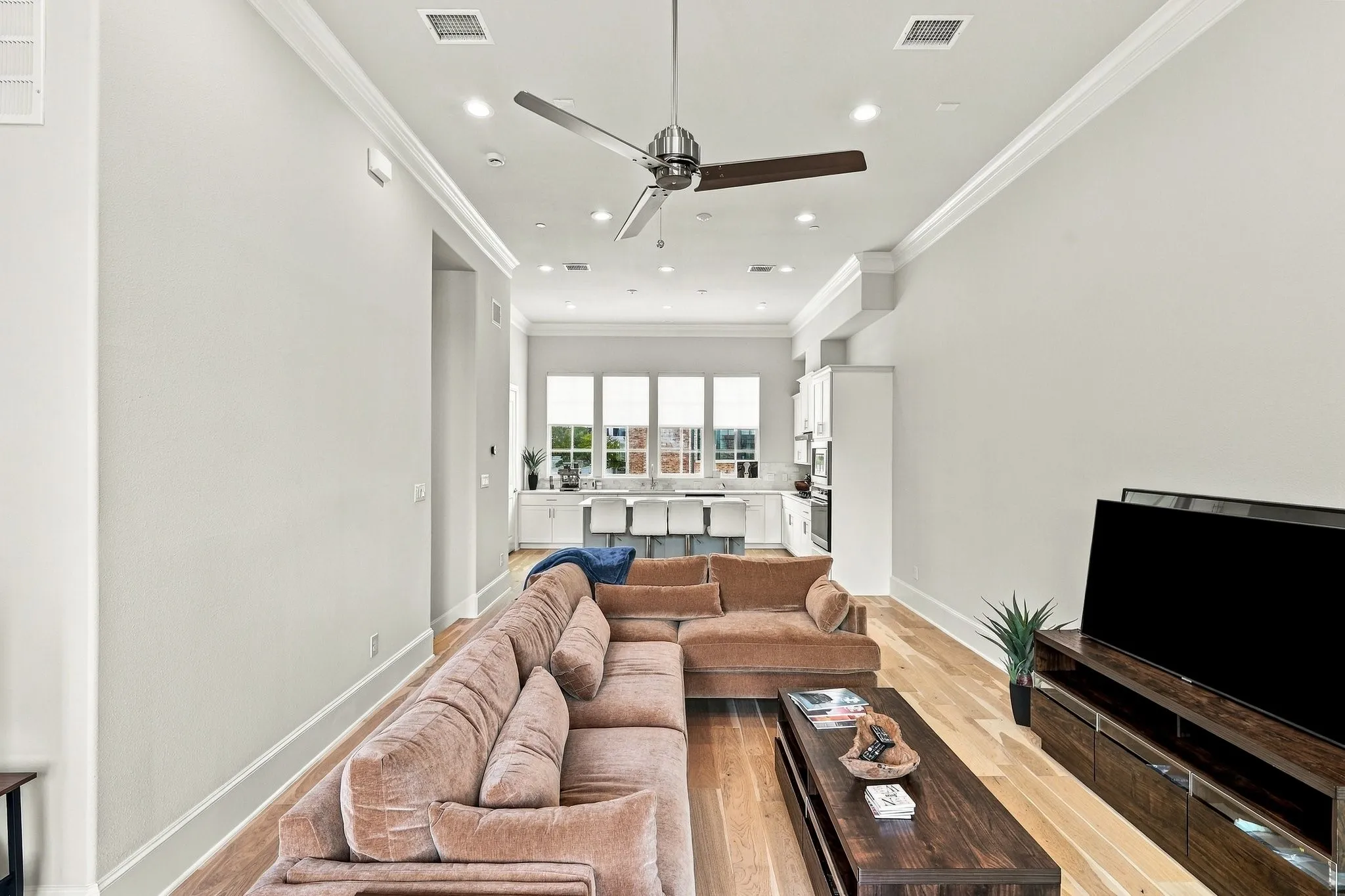 Townhouse For Rent in Dallas County , 5442 Patterson, Irving, Texas 75039, 3 Bedroom, 4 Bathroom, 2 Garage spaces, 2,144 Sqft, built in 2024, mls#21411056, Real Estate Agent in Irving, Homes For Rent in Dallas county, Homes For Rent in Irving, Realtor in Irving Texas, Real Estate Brokerage Independent Realty Texas, Luminita Cordes Realtor