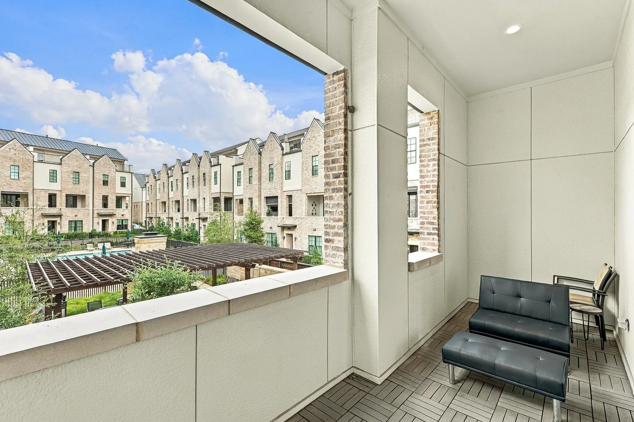 Townhouse For Rent in Dallas County , 5442 Patterson, Irving, Texas 75039, 3 Bedroom, 4 Bathroom, 2 Garage spaces, 2,144 Sqft, built in 2024, mls#21411056, Real Estate Agent in Irving, Homes For Rent in Dallas county, Homes For Rent in Irving, Realtor in Irving Texas, Real Estate Brokerage Independent Realty Texas, Luminita Cordes Realtor
