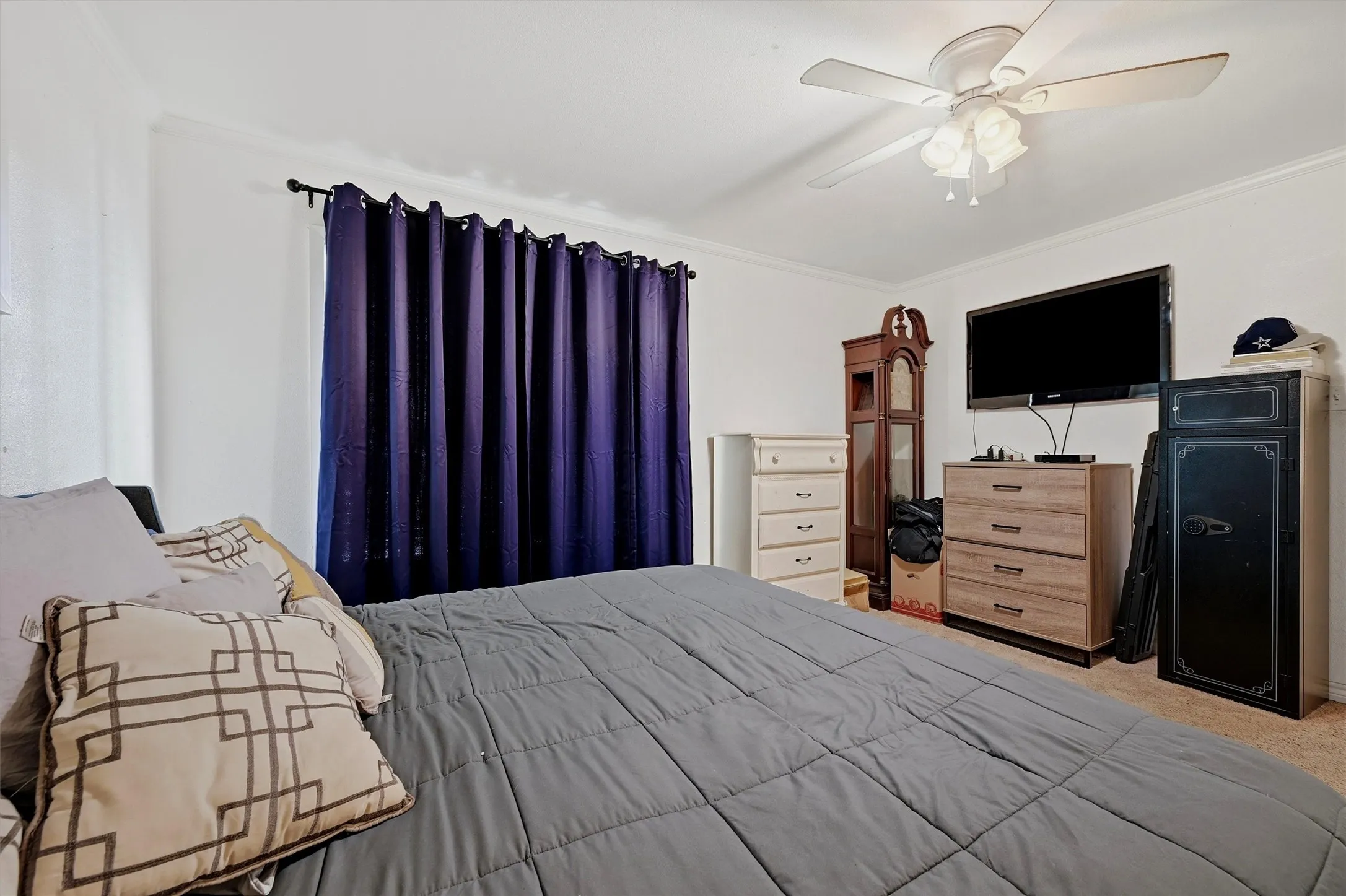 Single Family Residence For Sale in Grayson County , 109 Grayson Street, Whitesboro, Texas 76273, 3 Bedroom, 1 Bathroom, Garage spaces, 1,192 Sqft, built in 1970, mls#21411640, Real Estate Agent in Whitesboro, Homes For Sale in Grayson county, Homes For Sale in Whitesboro, Realtor in Whitesboro Texas, Real Estate Brokerage Independent Realty Texas, Luminita Cordes Realtor