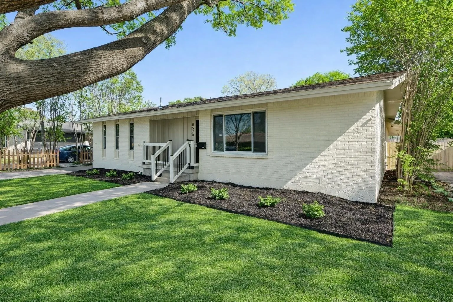 Single Family Residence For Sale