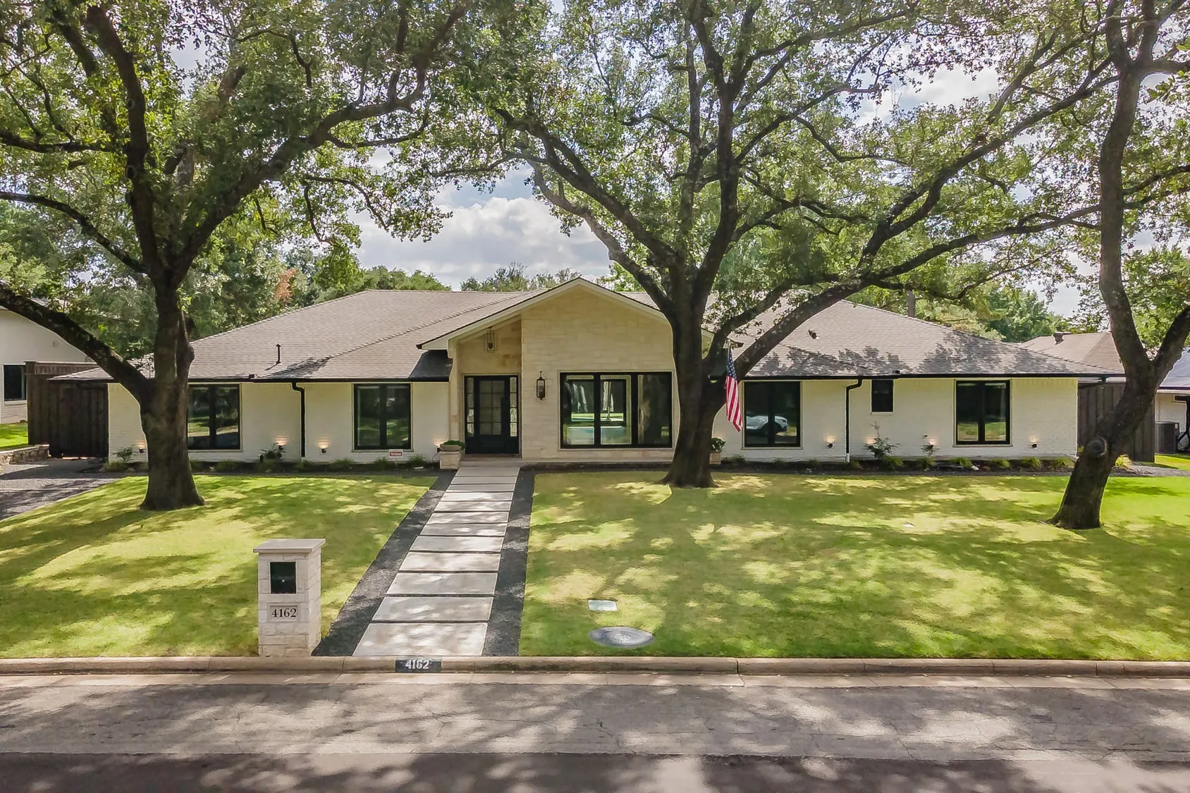 Single Family Residence For Rent