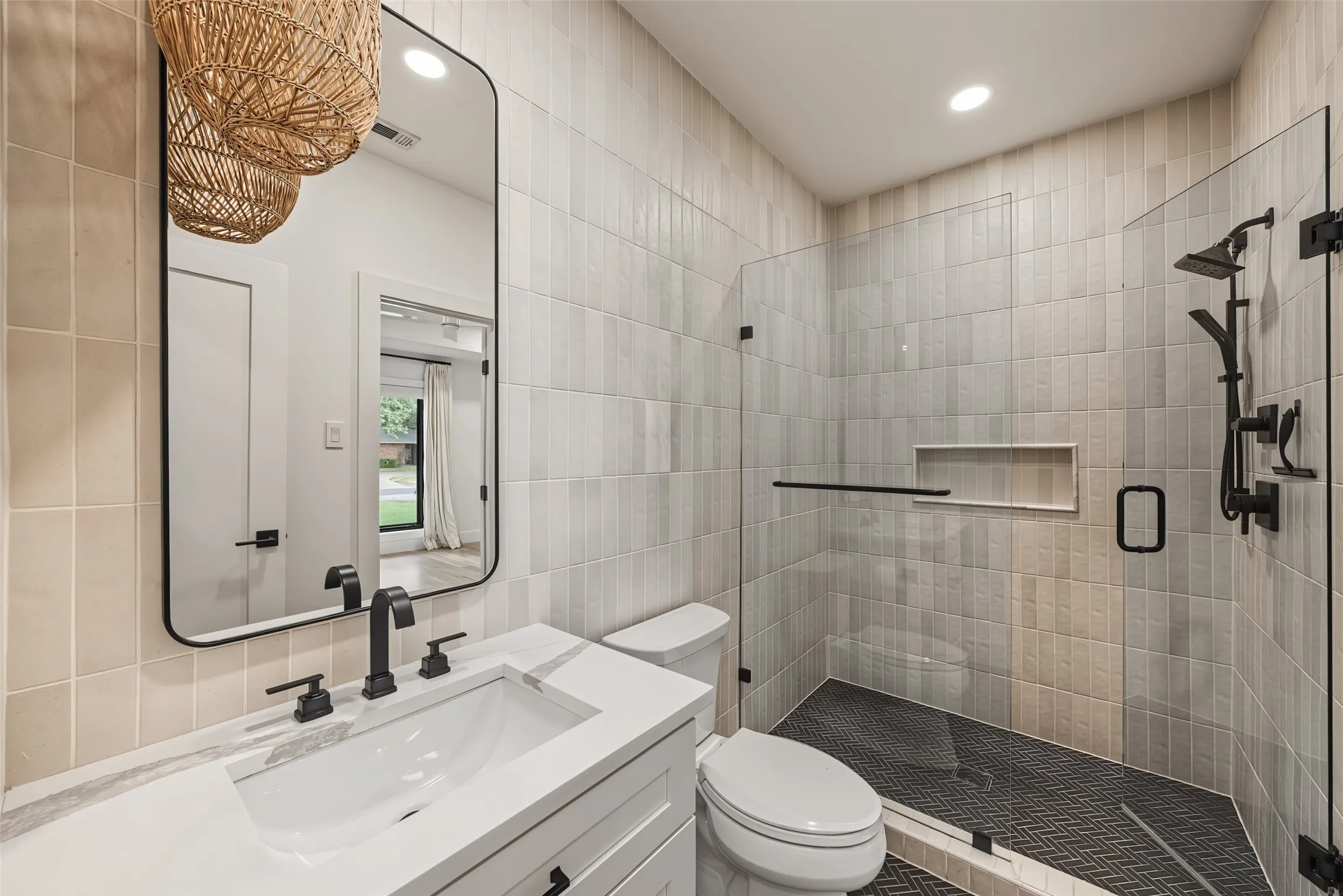 Single Family Residence For Rent in Dallas County , 4162 Allencrest Lane, Dallas, Texas 75244, 4 Bedroom, 3 Bathroom, 2 Garage spaces, 2,871 Sqft, built in 1969, mls#21410776, Real Estate Agent in Dallas, Homes For Rent in Dallas county, Homes For Rent in Dallas, Realtor in Dallas Texas, Real Estate Brokerage Independent Realty Texas, Luminita Cordes Realtor