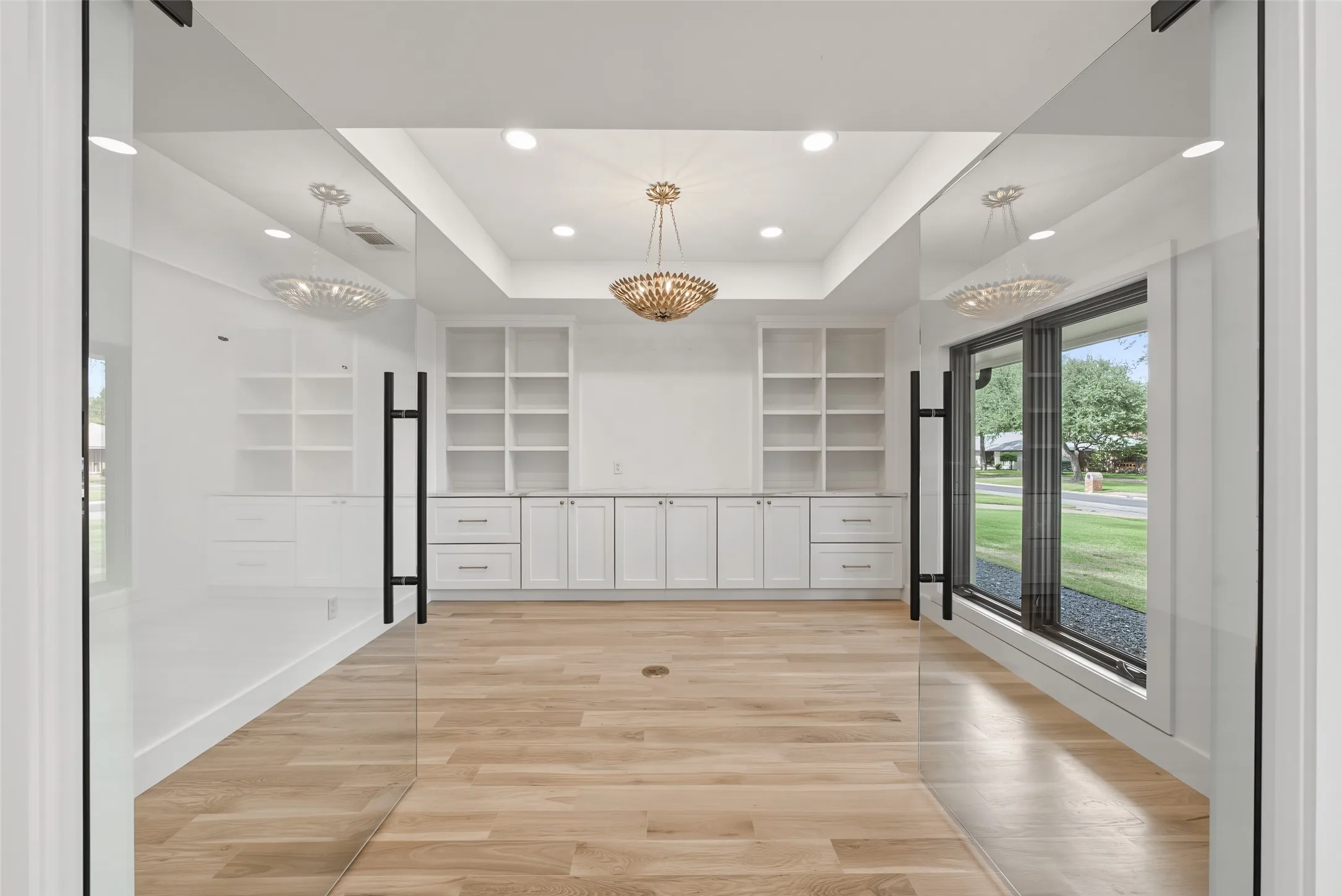 Single Family Residence For Rent in Dallas County , 4162 Allencrest Lane, Dallas, Texas 75244, 4 Bedroom, 3 Bathroom, 2 Garage spaces, 2,871 Sqft, built in 1969, mls#21410776, Real Estate Agent in Dallas, Homes For Rent in Dallas county, Homes For Rent in Dallas, Realtor in Dallas Texas, Real Estate Brokerage Independent Realty Texas, Luminita Cordes Realtor