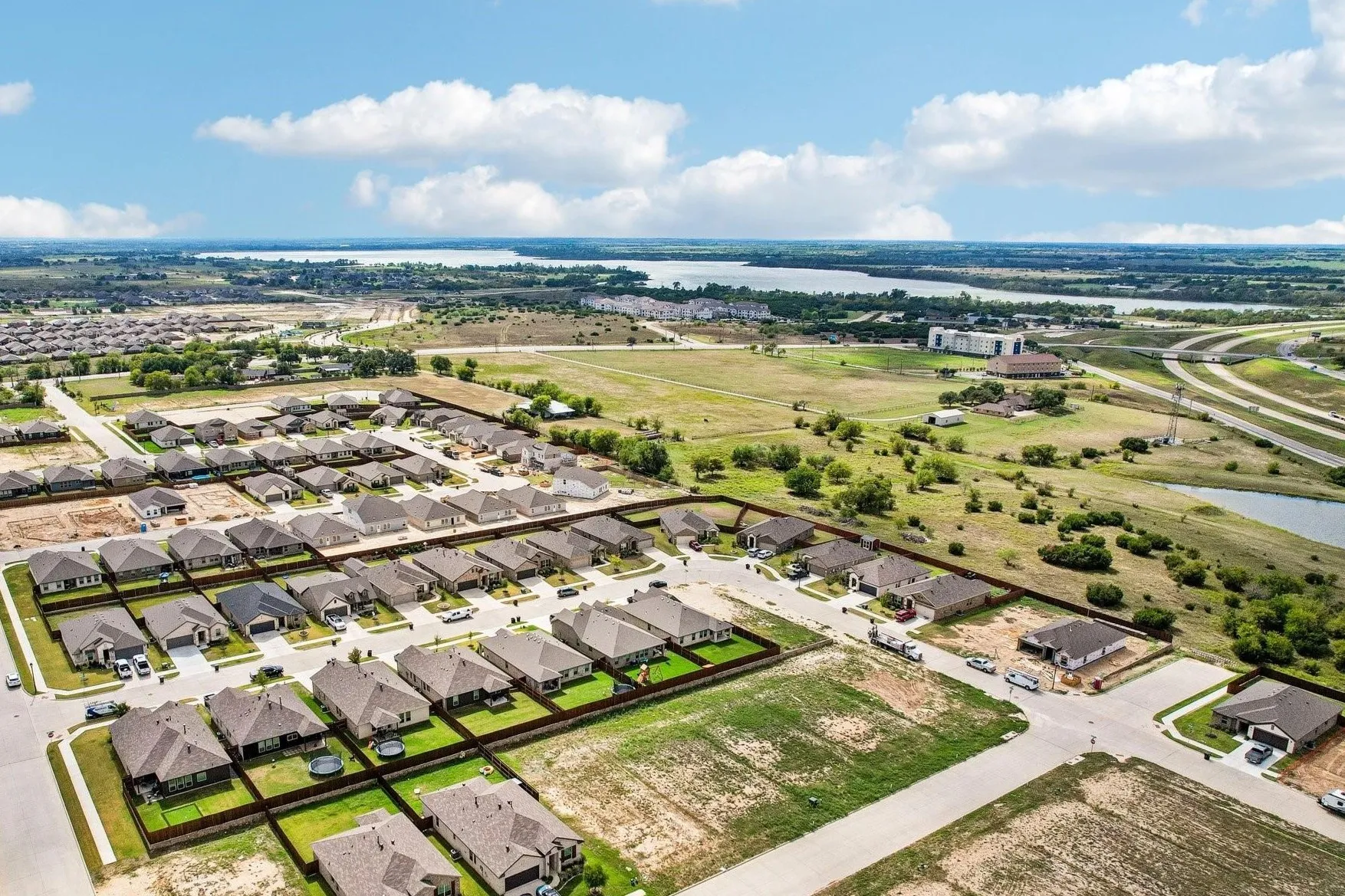 Single Family Residence For Sale in Johnson County , 1915 Seminole Drive, Cleburne, Texas 76033, 3 Bedroom, 2 Bathroom, 2 Garage spaces, 1,926 Sqft, built in 2024, mls#21407304, Real Estate Agent in Cleburne, Homes For Sale in Johnson county, Homes For Sale in Cleburne, Realtor in Cleburne Texas, Real Estate Brokerage Independent Realty Texas, Luminita Cordes Realtor