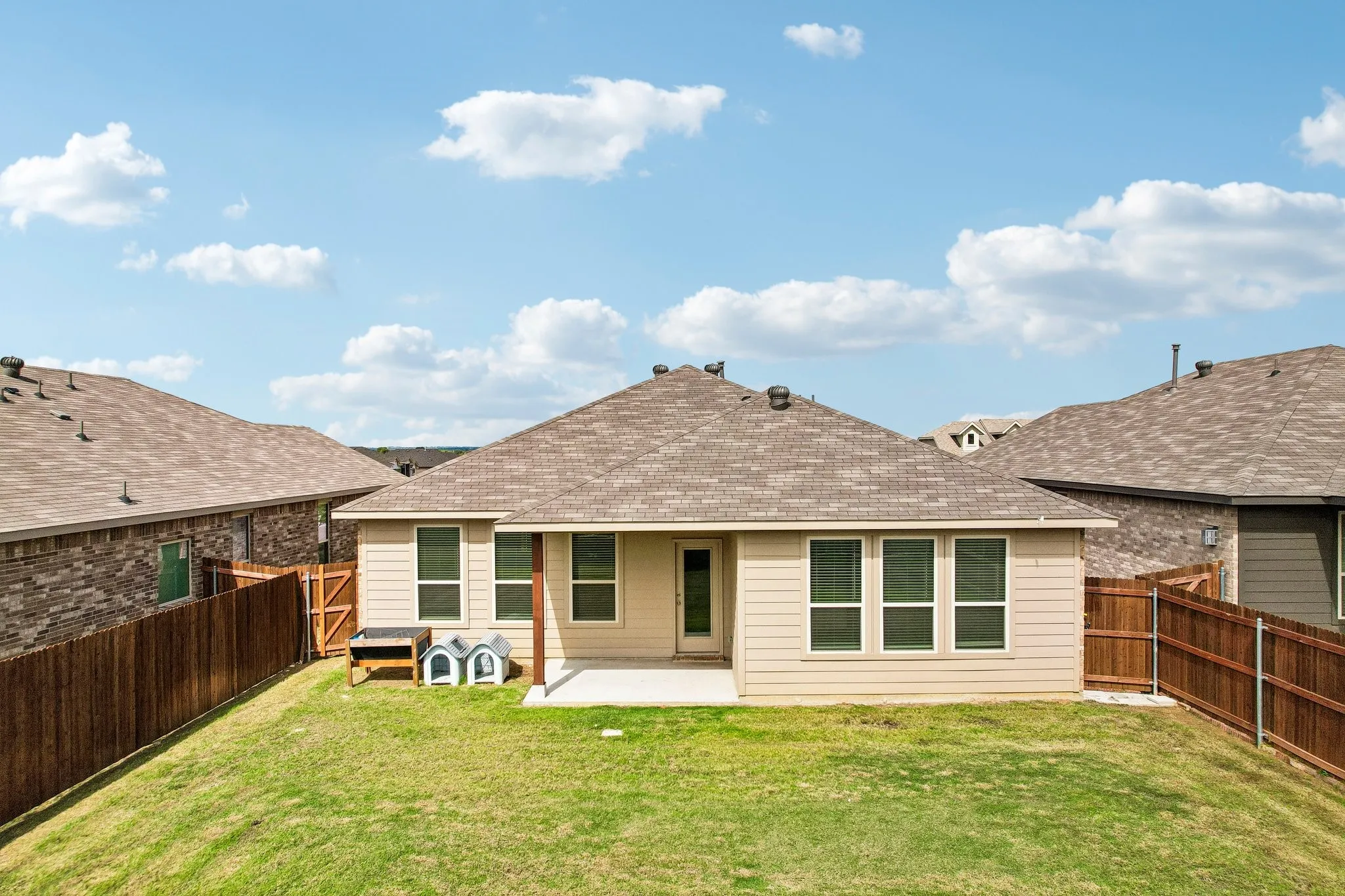 Single Family Residence For Sale in Johnson County , 1915 Seminole Drive, Cleburne, Texas 76033, 3 Bedroom, 2 Bathroom, 2 Garage spaces, 1,926 Sqft, built in 2024, mls#21407304, Real Estate Agent in Cleburne, Homes For Sale in Johnson county, Homes For Sale in Cleburne, Realtor in Cleburne Texas, Real Estate Brokerage Independent Realty Texas, Luminita Cordes Realtor