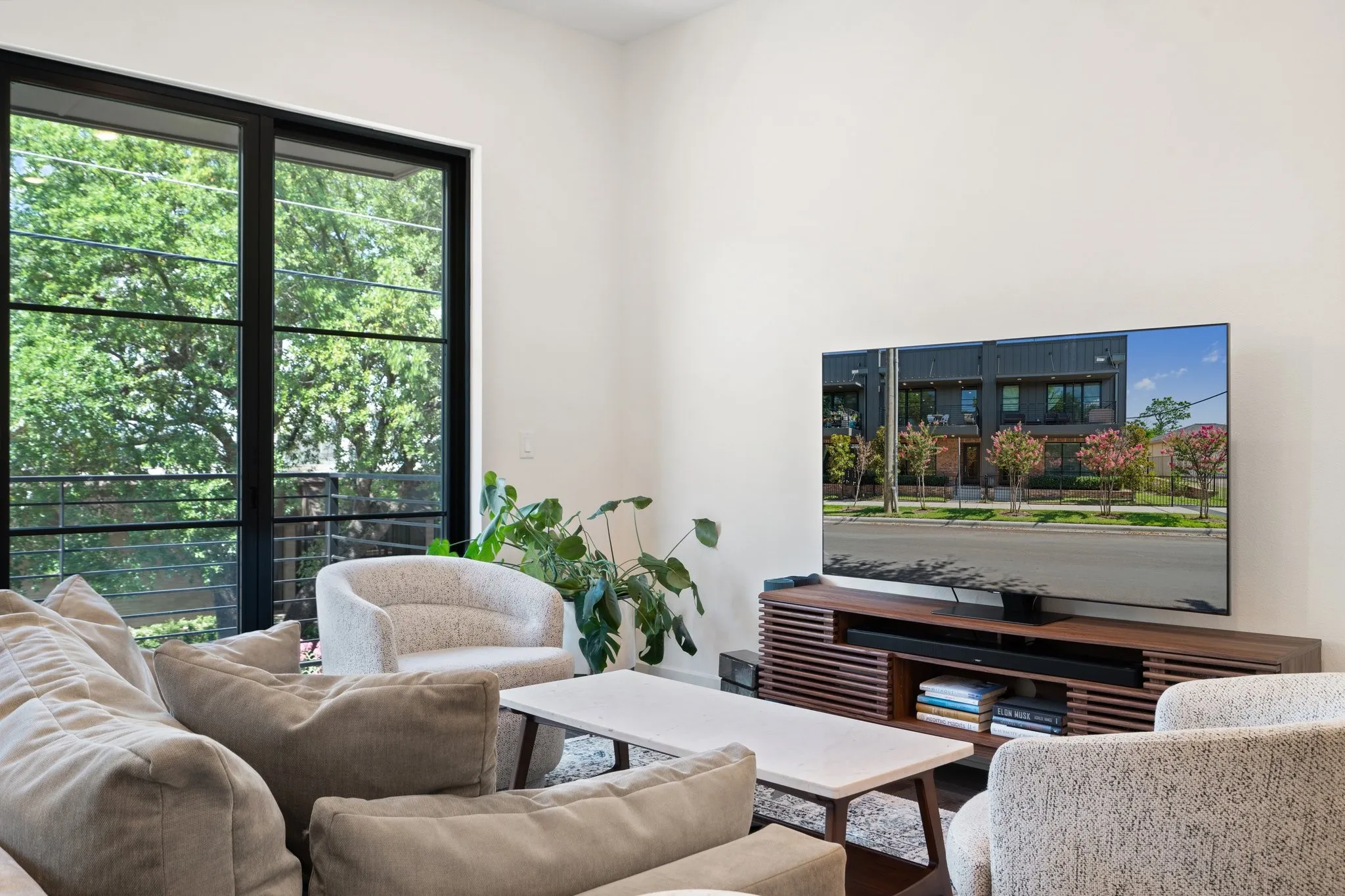 Condominium For Rent in Dallas County , 160 W Canty Street 203, Dallas, Texas 75208, 3 Bedroom, 3 Bathroom, 2 Garage spaces, 1,750 Sqft, built in 2020, mls#21411634, Real Estate Agent in Dallas, Homes For Rent in Dallas county, Homes For Rent in Dallas, Realtor in Dallas Texas, Real Estate Brokerage Independent Realty Texas, Luminita Cordes Realtor
